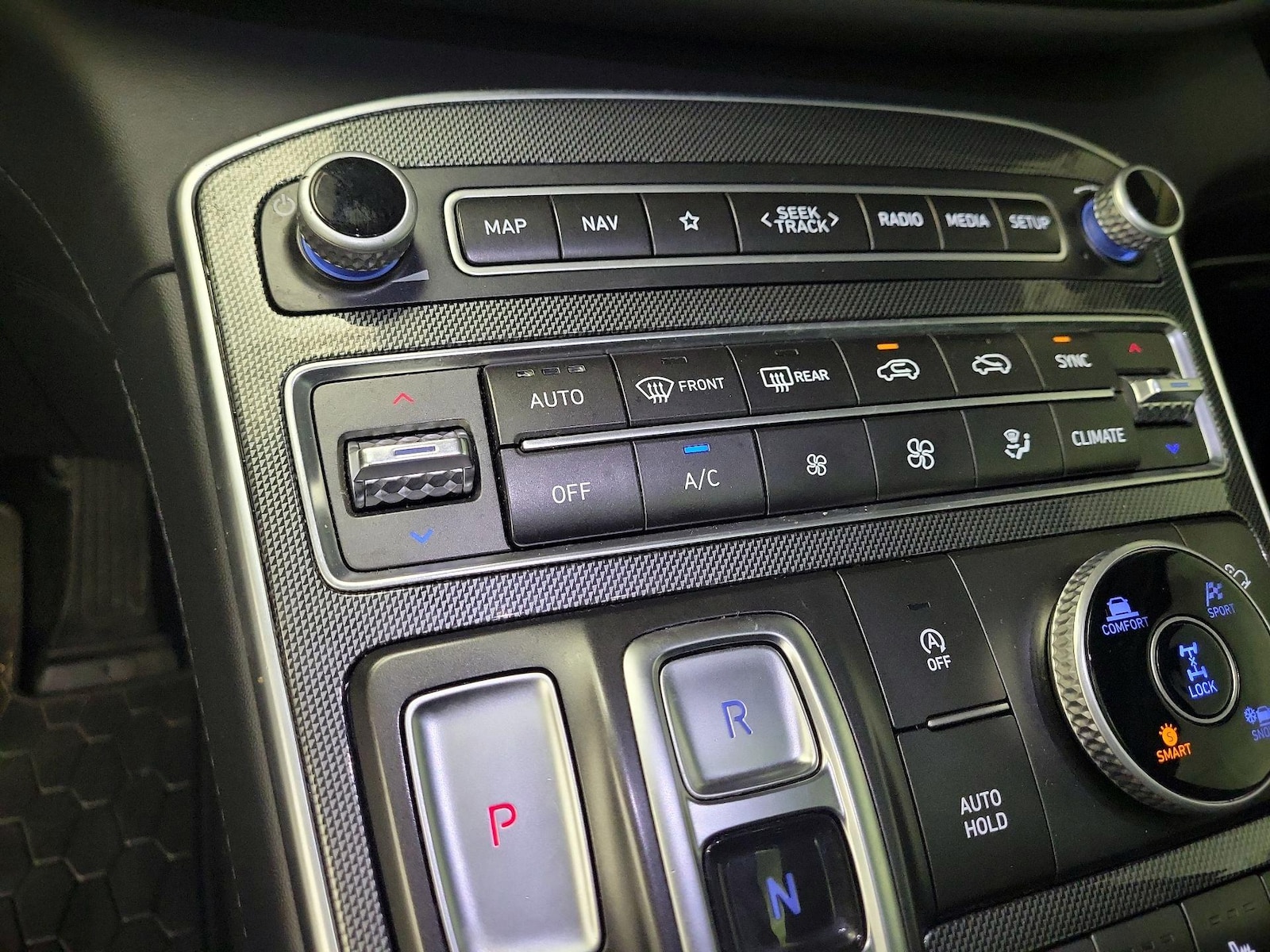 2023 Hyundai Santa Fe SEL - Photo 18