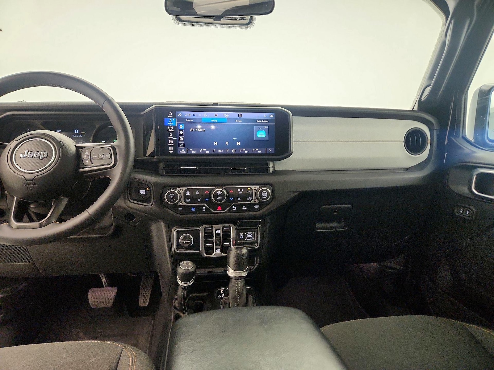 Apple CarPlay® & Android Auto™