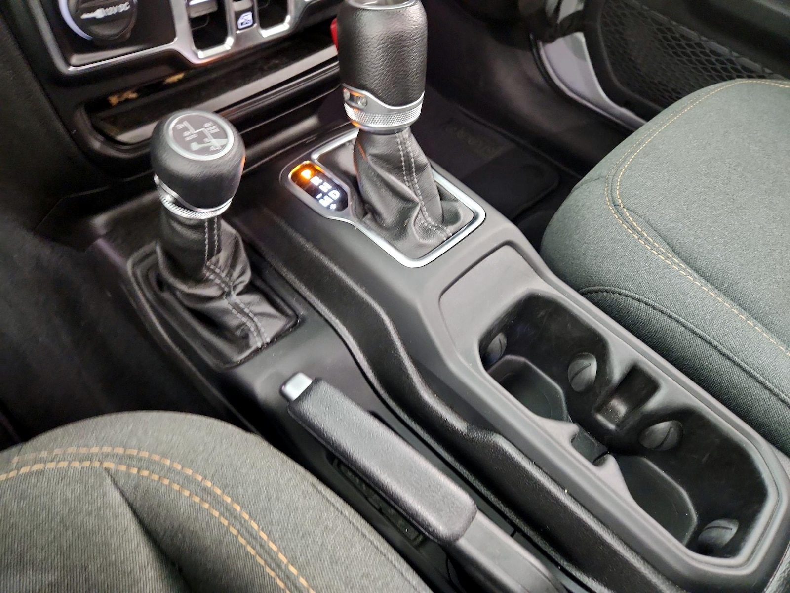 2024 Jeep Wrangler 4xe Sahara 4XE - Photo 18