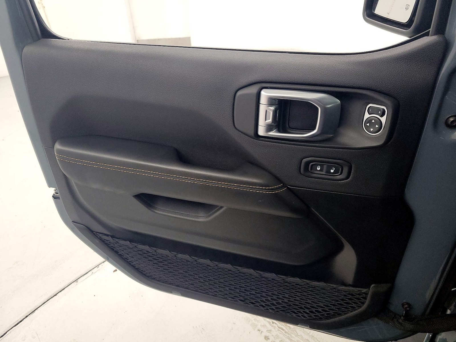 2024 Jeep Wrangler 4xe Sahara 4XE - Photo 13