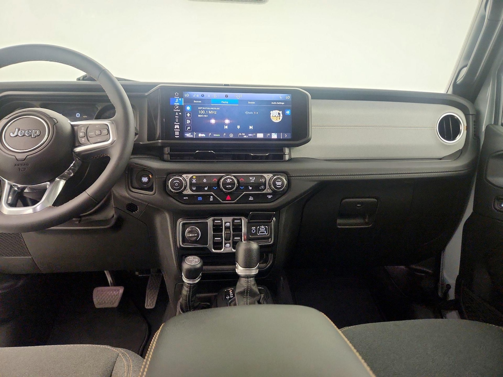 Apple CarPlay® & Android Auto™