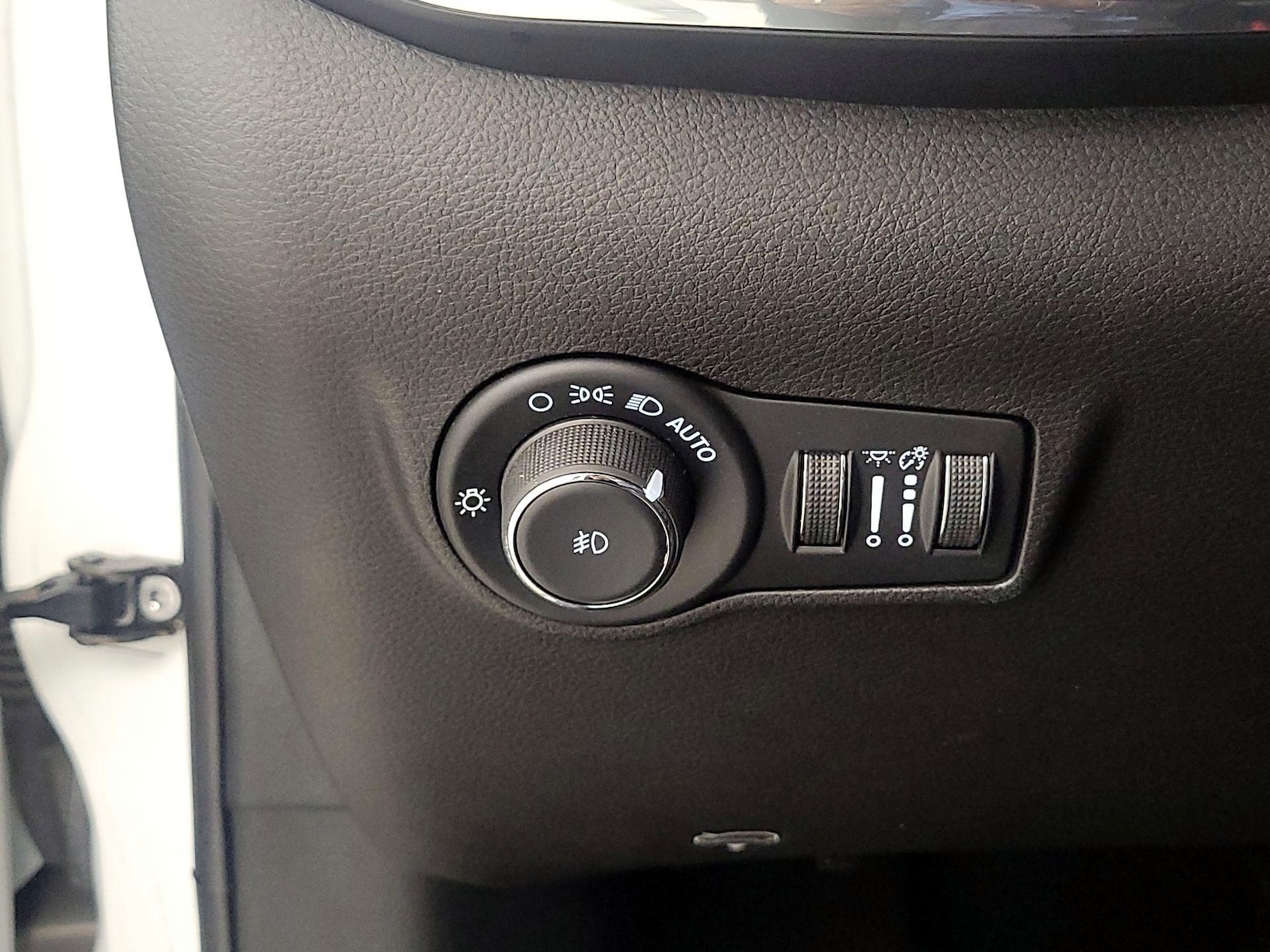 2024 Jeep Compass Limited - Photo 14