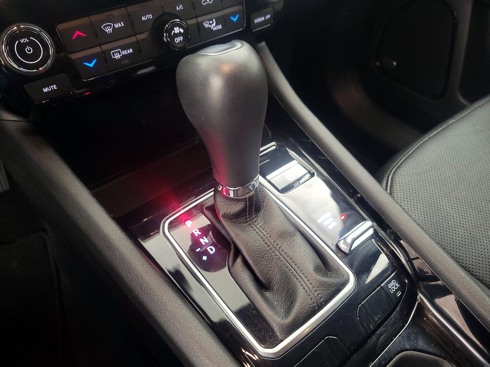 2024 Jeep Compass Limited - Photo 19