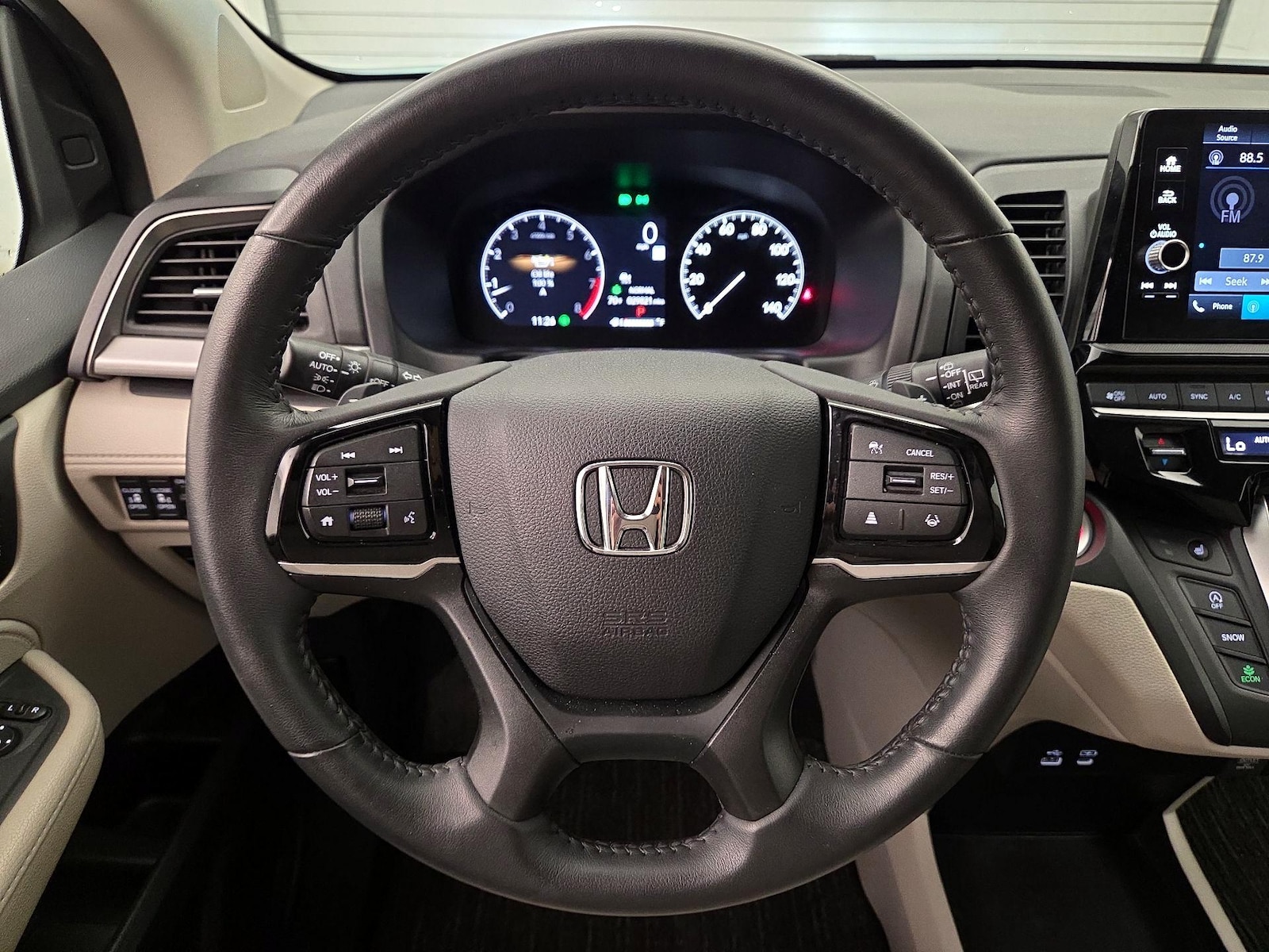 2025 Honda Odyssey EX-L - Photo 11
