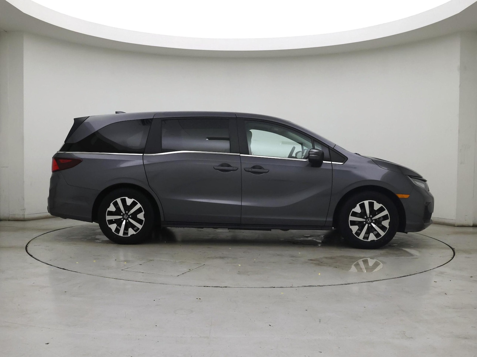 2025 Honda Odyssey EX-L - Photo 8