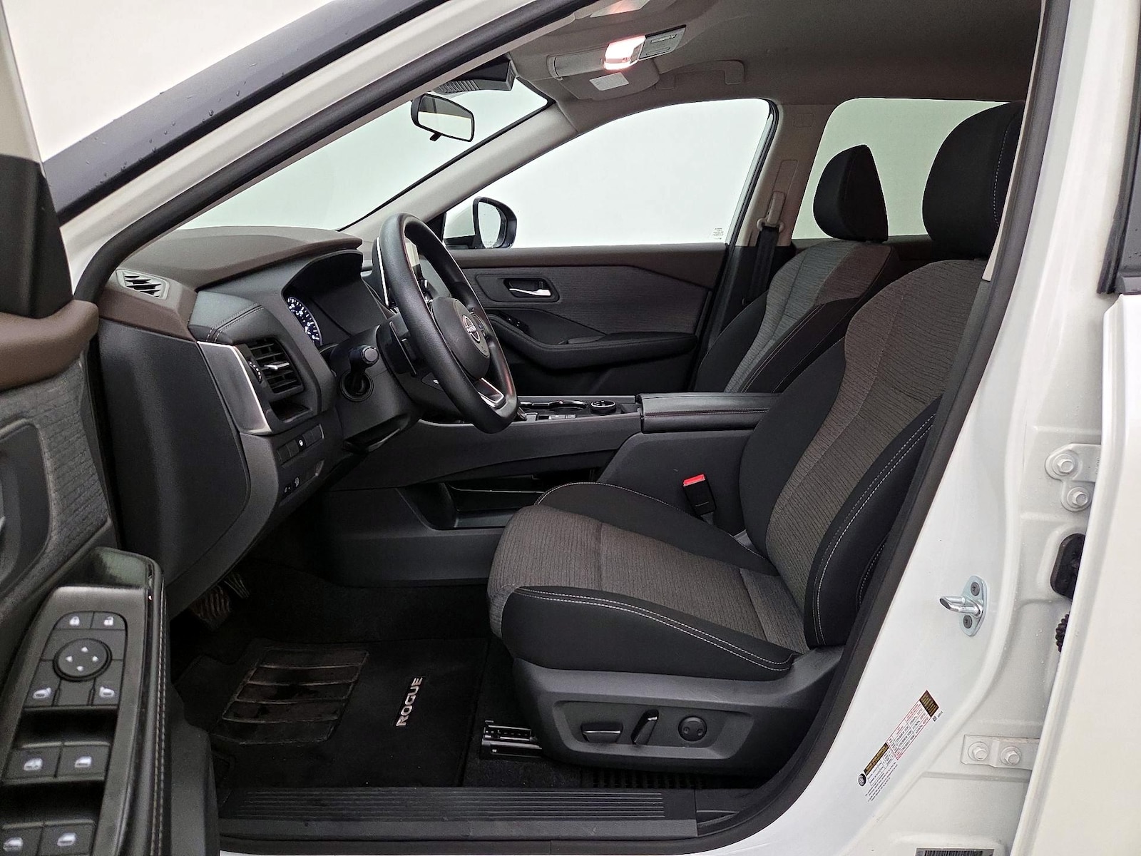 Power Seat(s) & Side Airbags