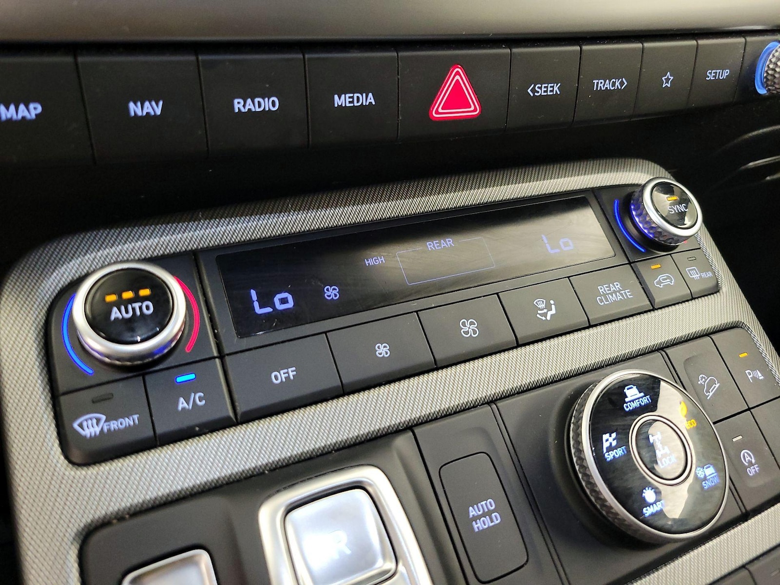 2024 Hyundai Palisade SEL - Photo 18