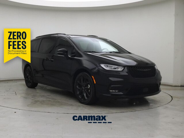 Black 2025 Chrysler Pacifica Minivan Front-Wheel Drive Automatic