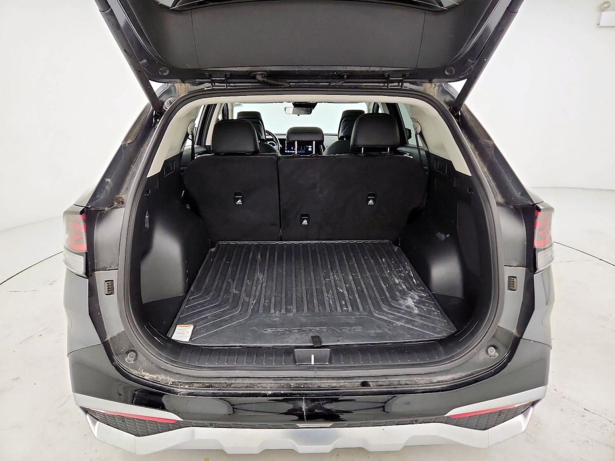 Trunk/Cargo (Seats Up)