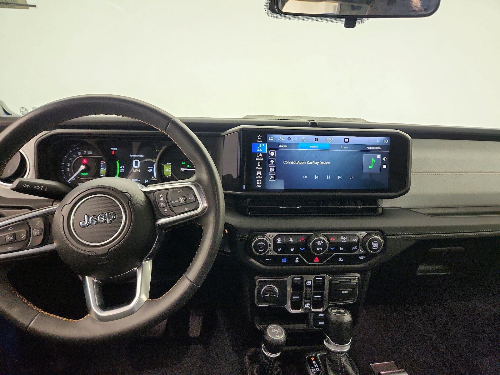 Apple CarPlay® & Android Auto™