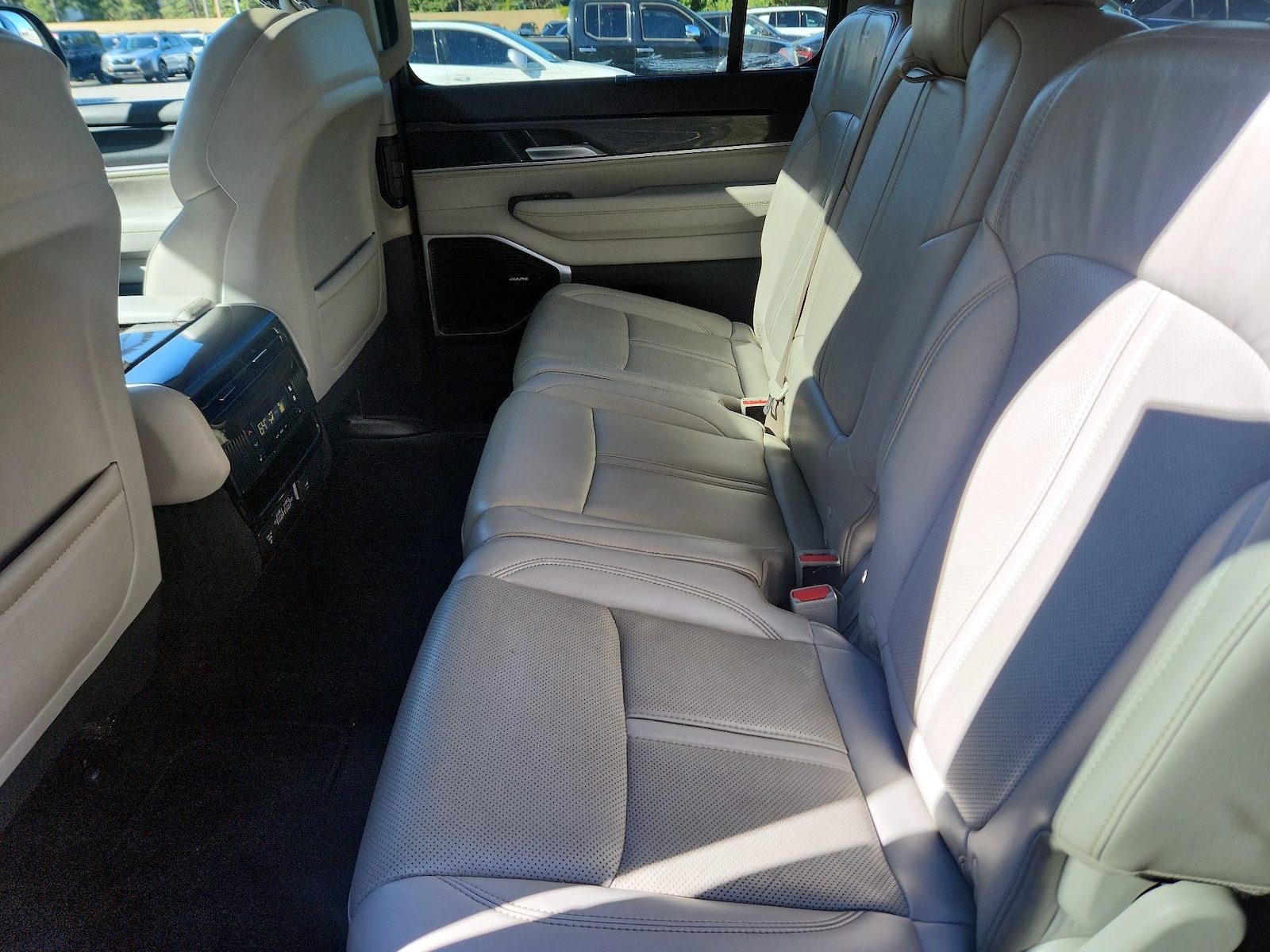 Rear Air Conditioning