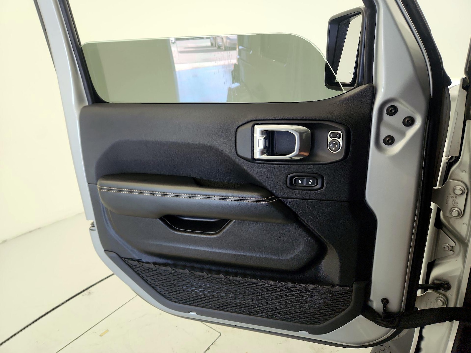 2024 Jeep Wrangler 4xe Sahara 4XE - Photo 13