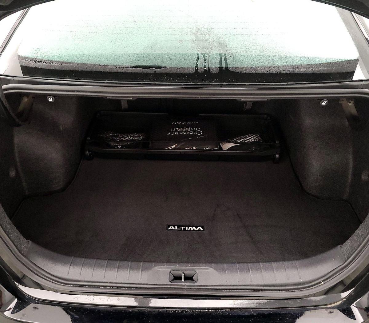 Trunk/Cargo (Seats Up)