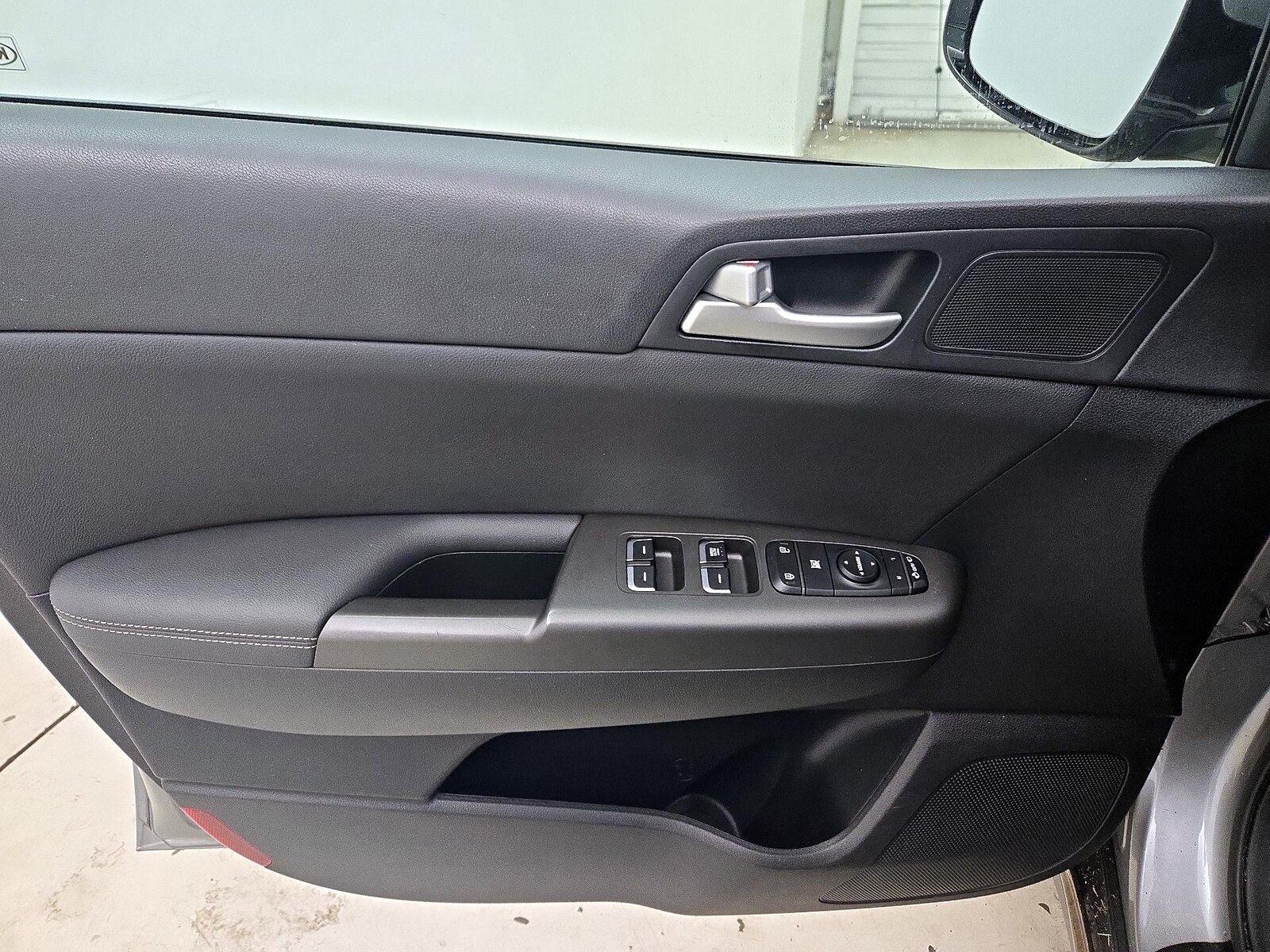 2020 Kia Sportage S - Photo 13