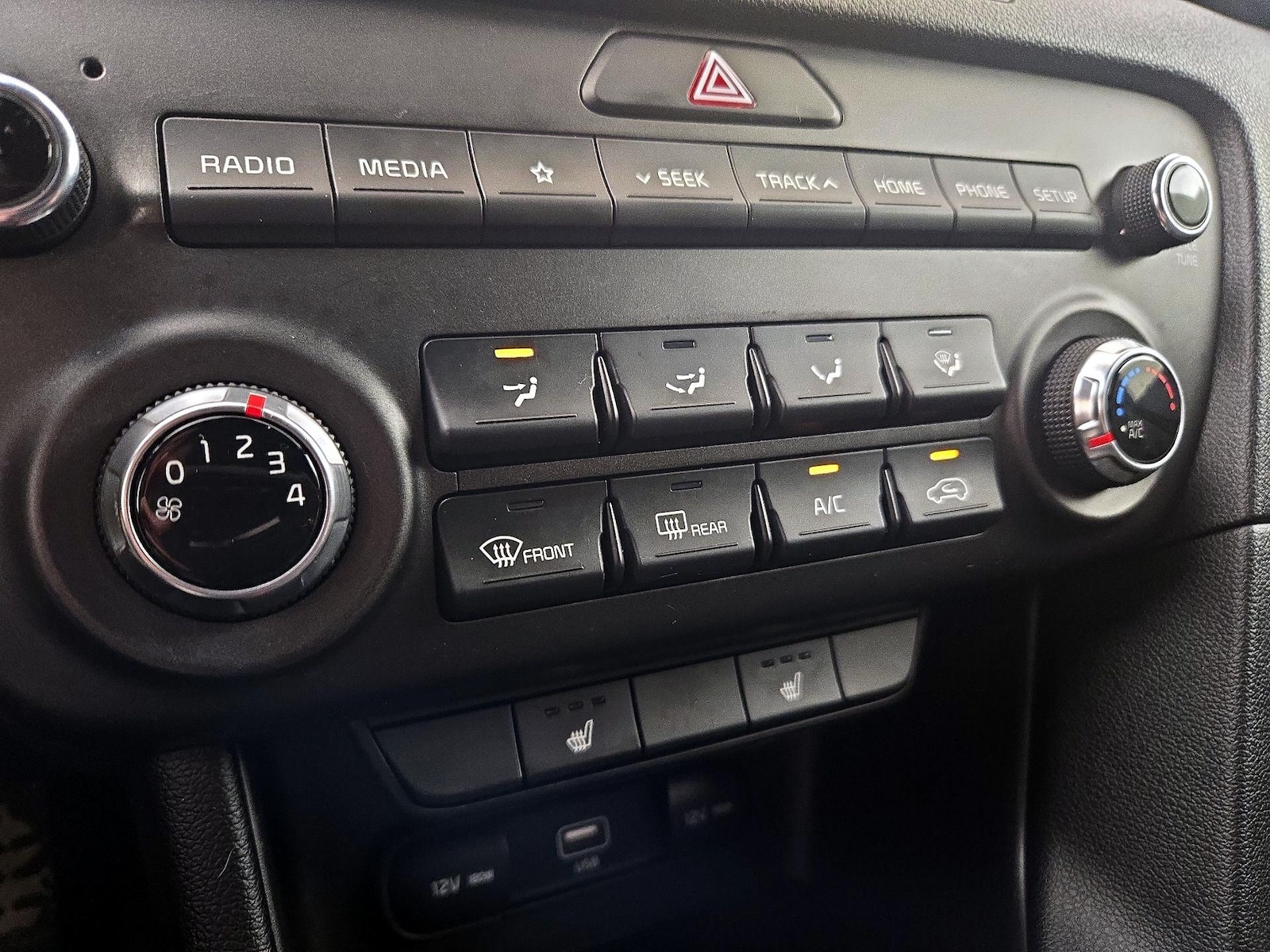 2020 Kia Sportage S - Photo 18