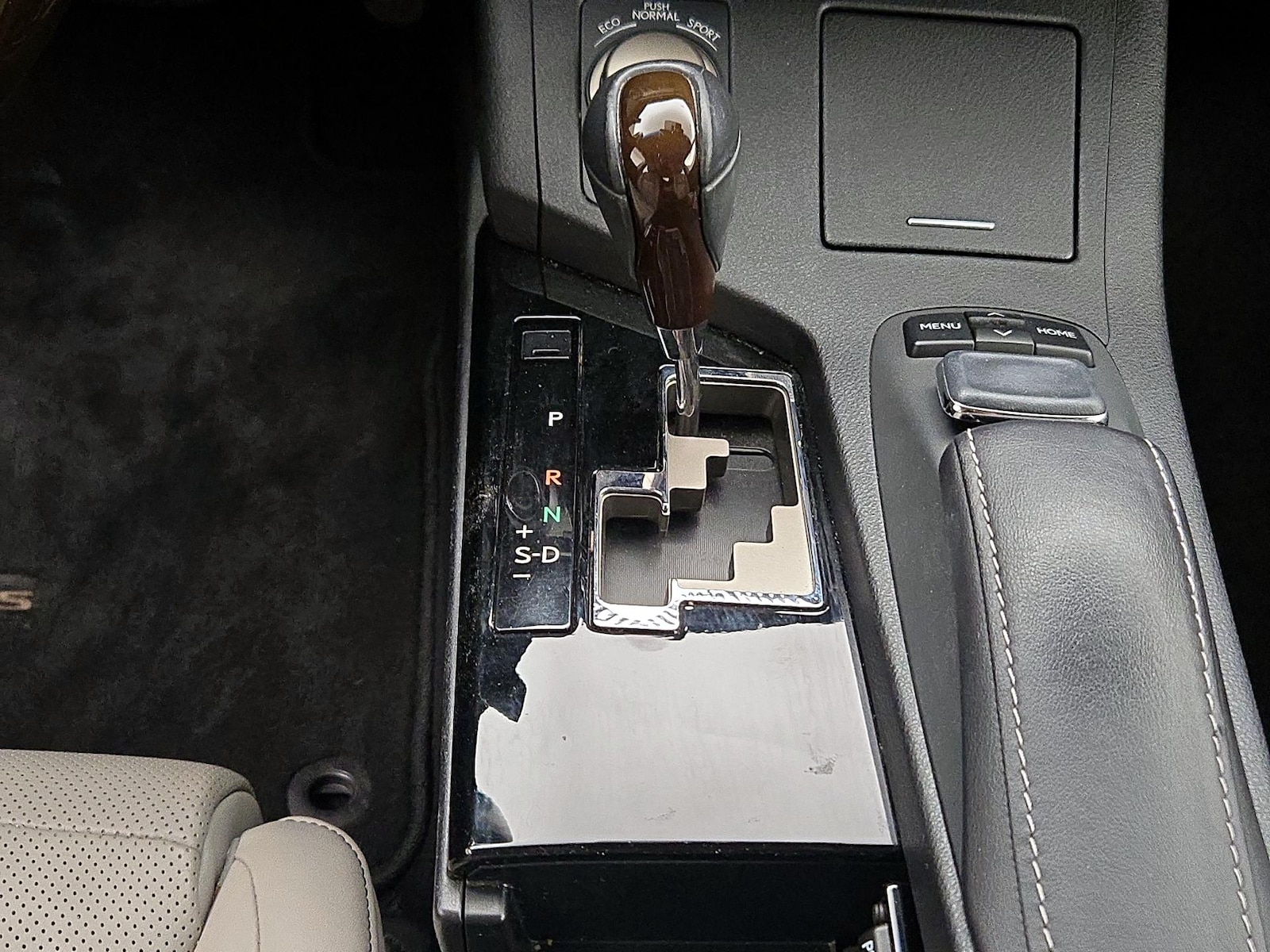 2015 Lexus ES 350 - Photo 19