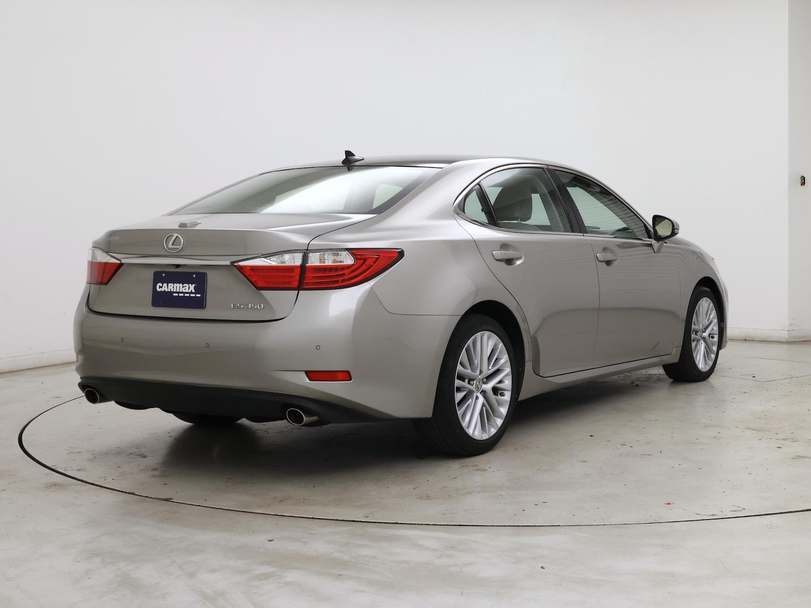 2015 Lexus ES 350 - Photo 9