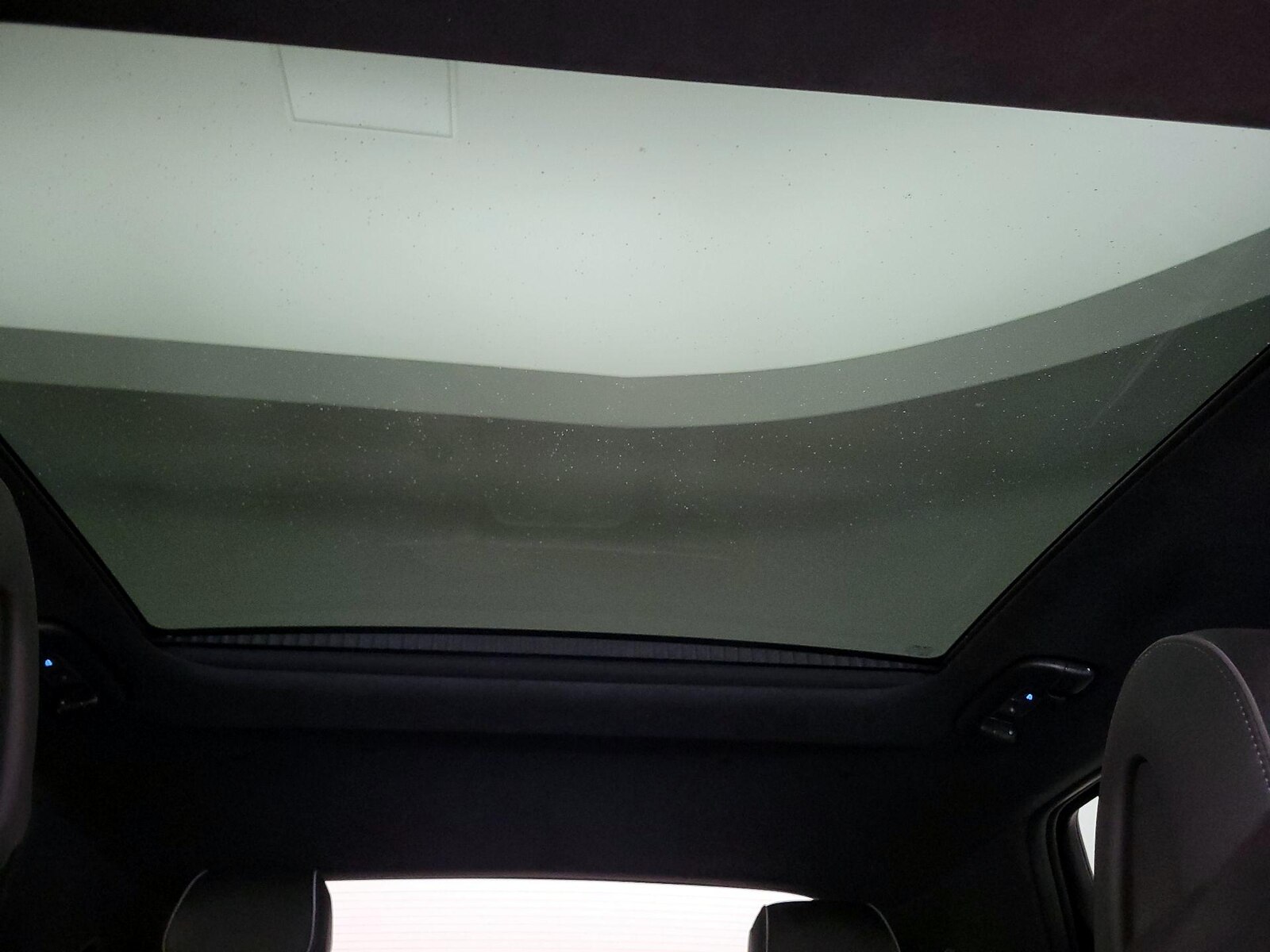 Skylight(s) & Overhead Airbags