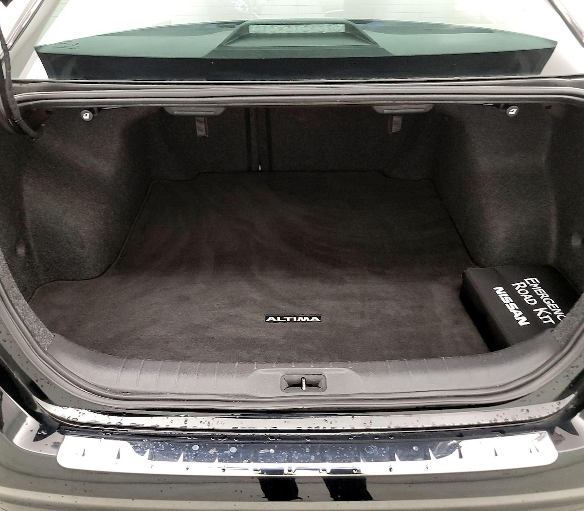 Trunk/Cargo (Seats Up)