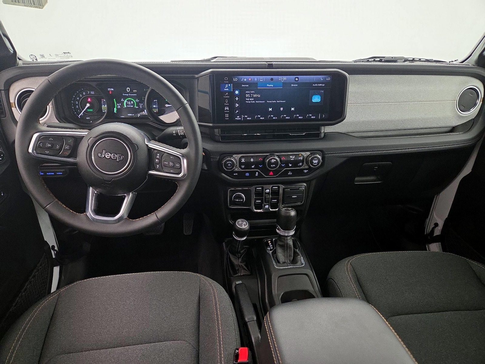 Apple CarPlay® & Android Auto™