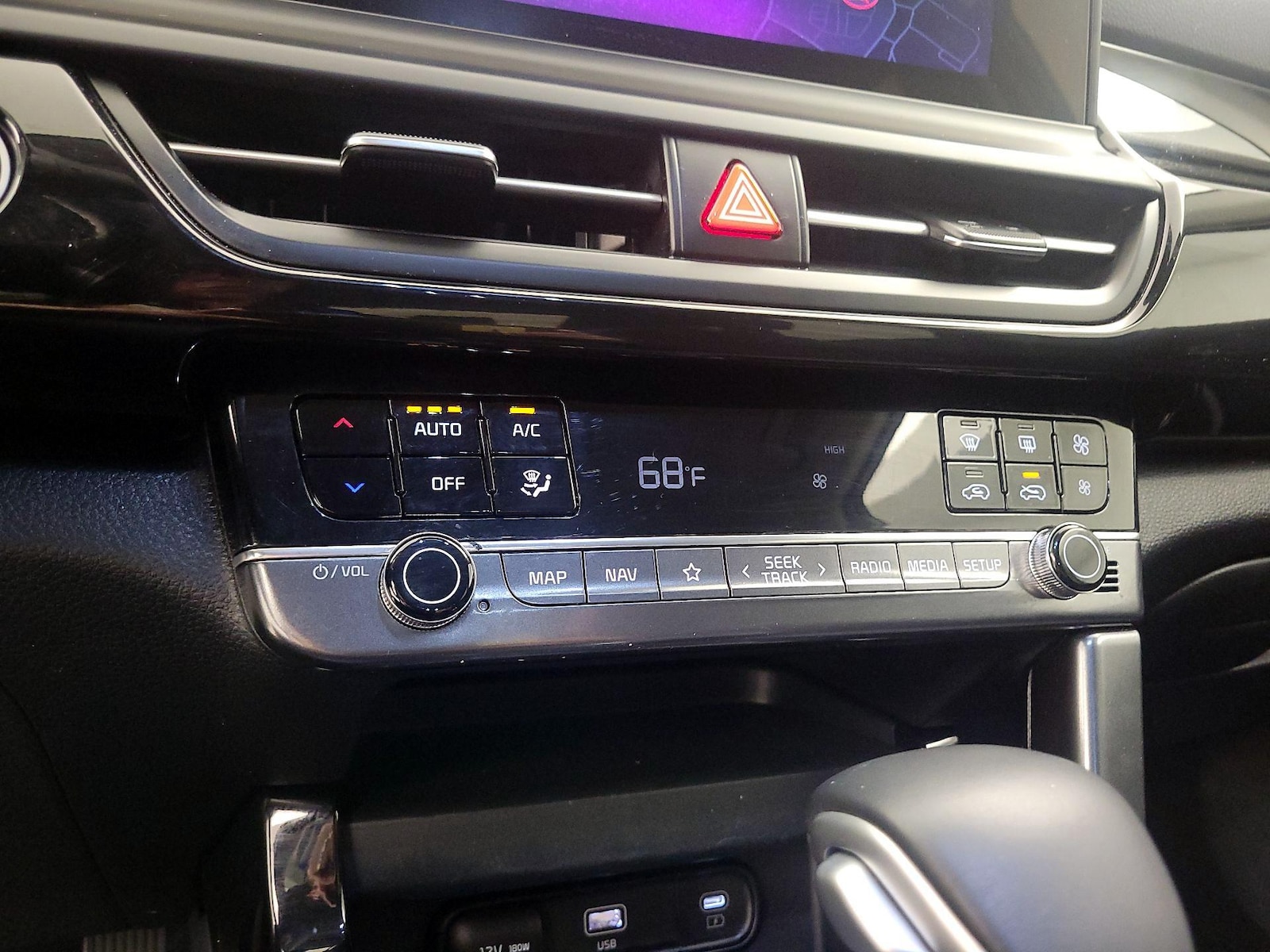 2025 Kia Seltos S - Photo 18