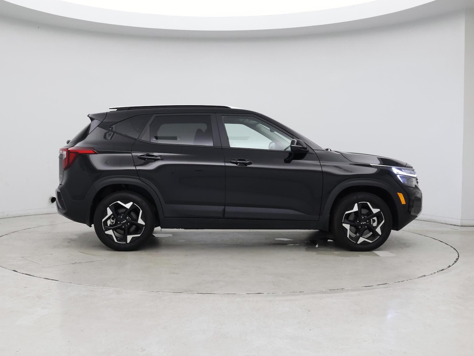 2025 Kia Seltos S - Photo 8