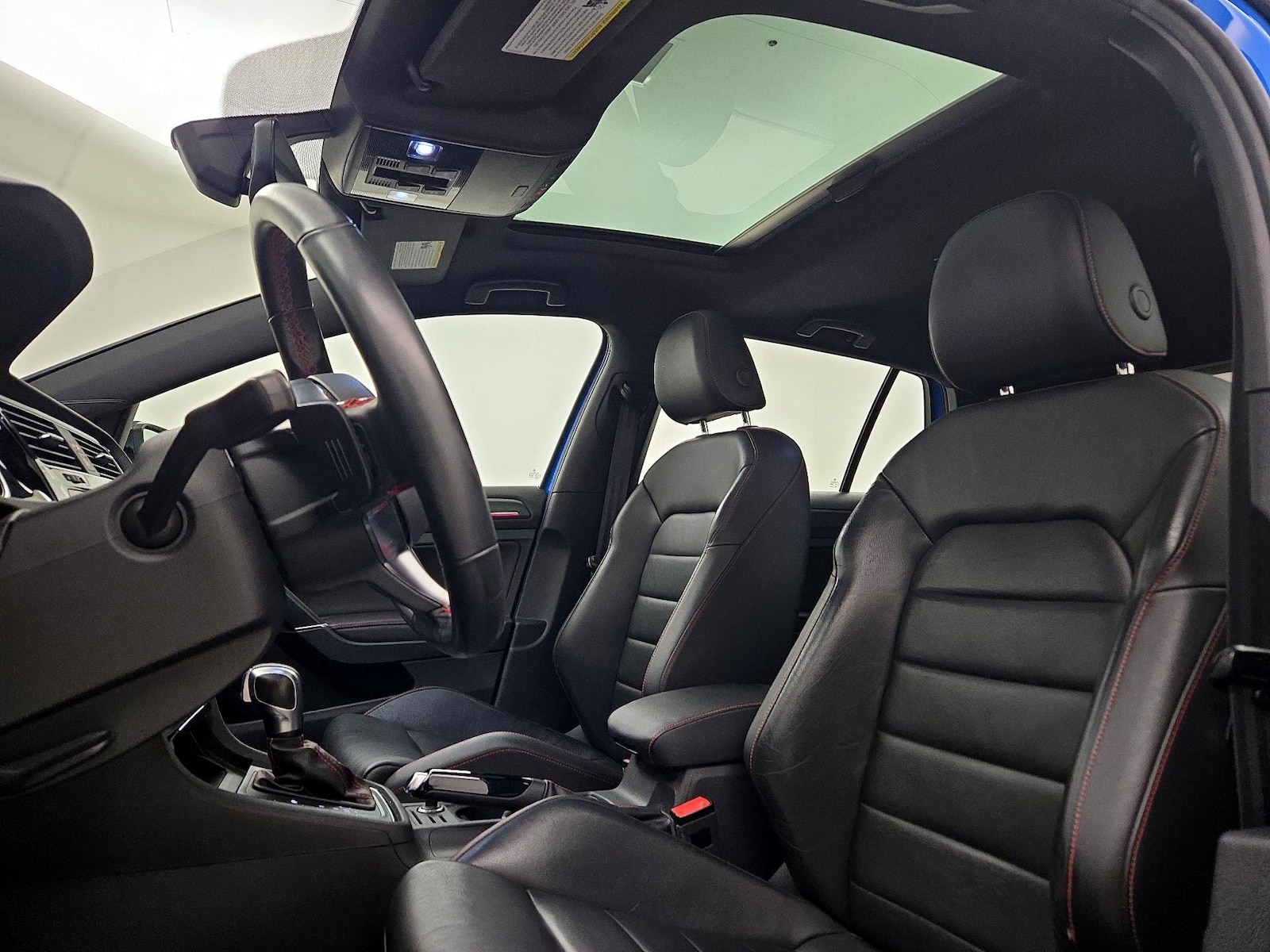 2021 Volkswagen Golf GTI SE - Photo 21