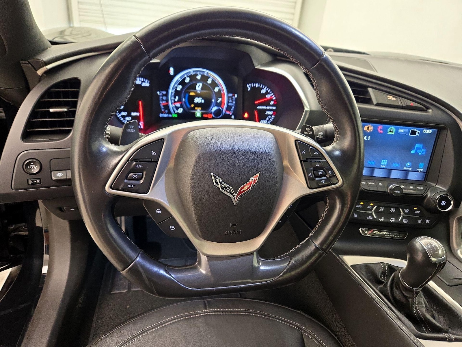 2016 Chevrolet Corvette 2LT - Photo 11