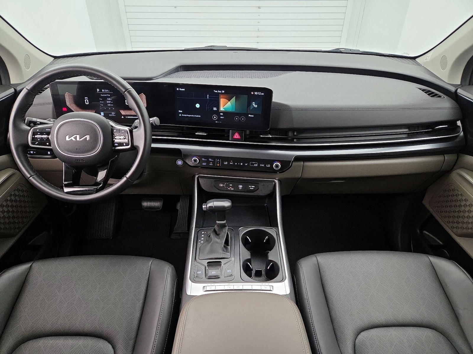 Apple CarPlay® & Android Auto™
