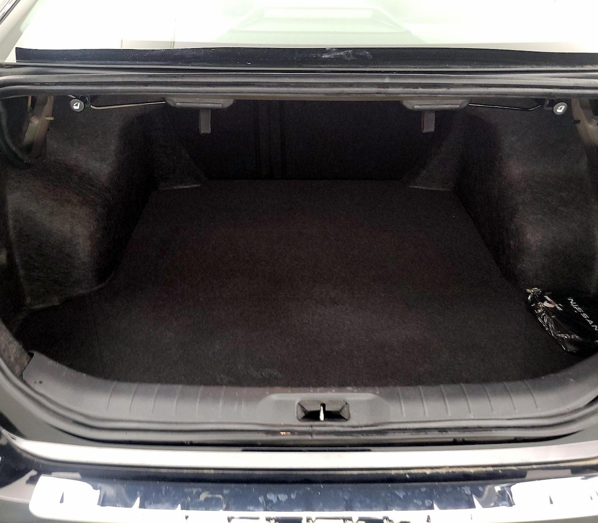 Trunk/Cargo (Seats Up)