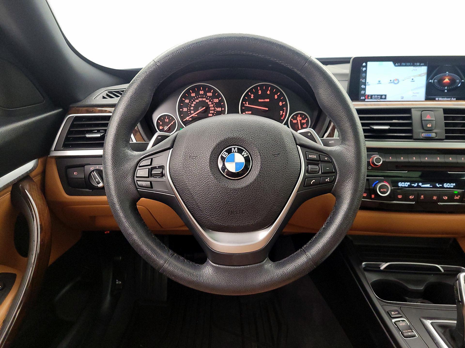 Thumbnail: 2018 BMW 3 Series - 10