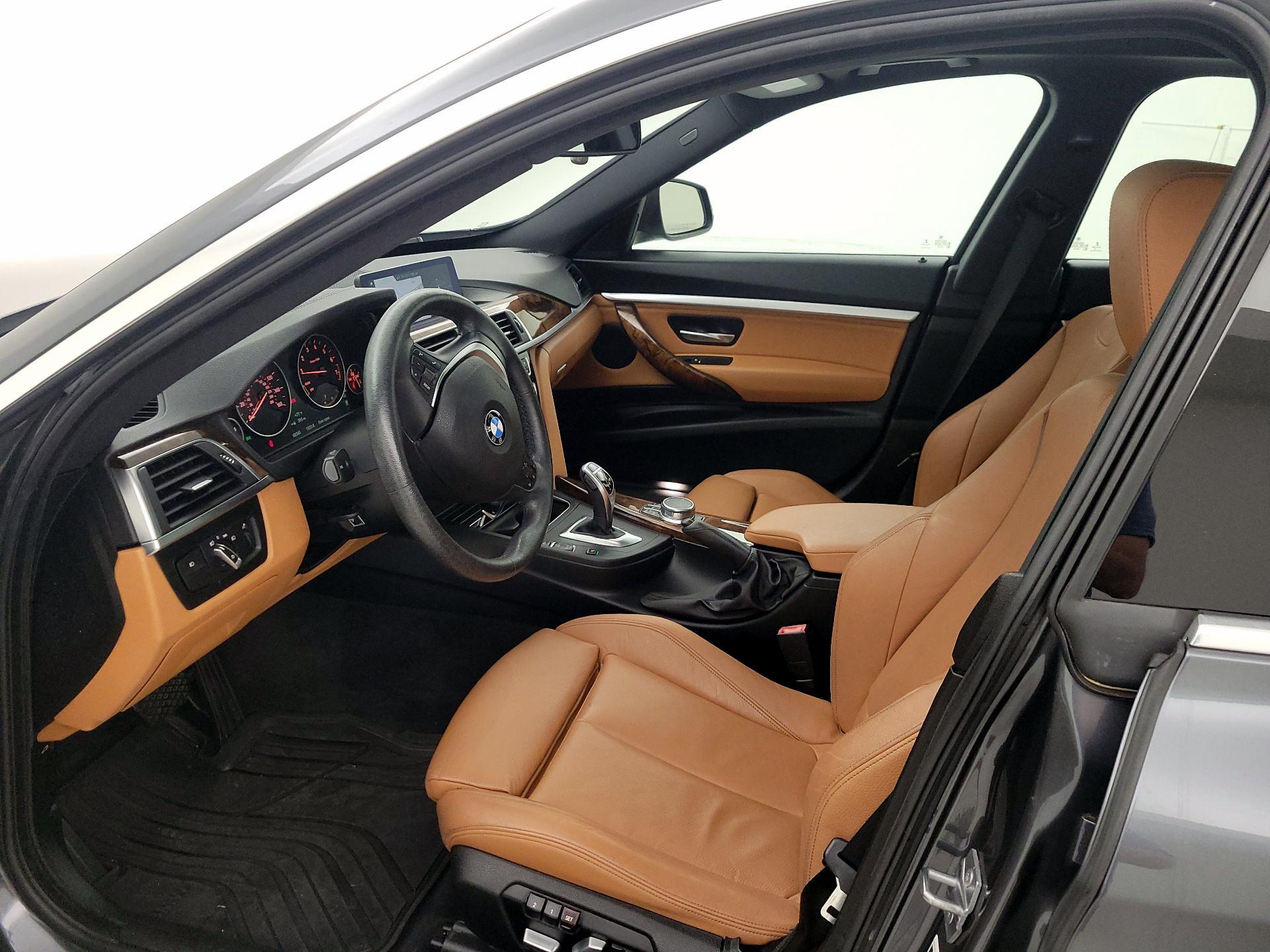 Thumbnail: 2018 BMW 3 Series - 11
