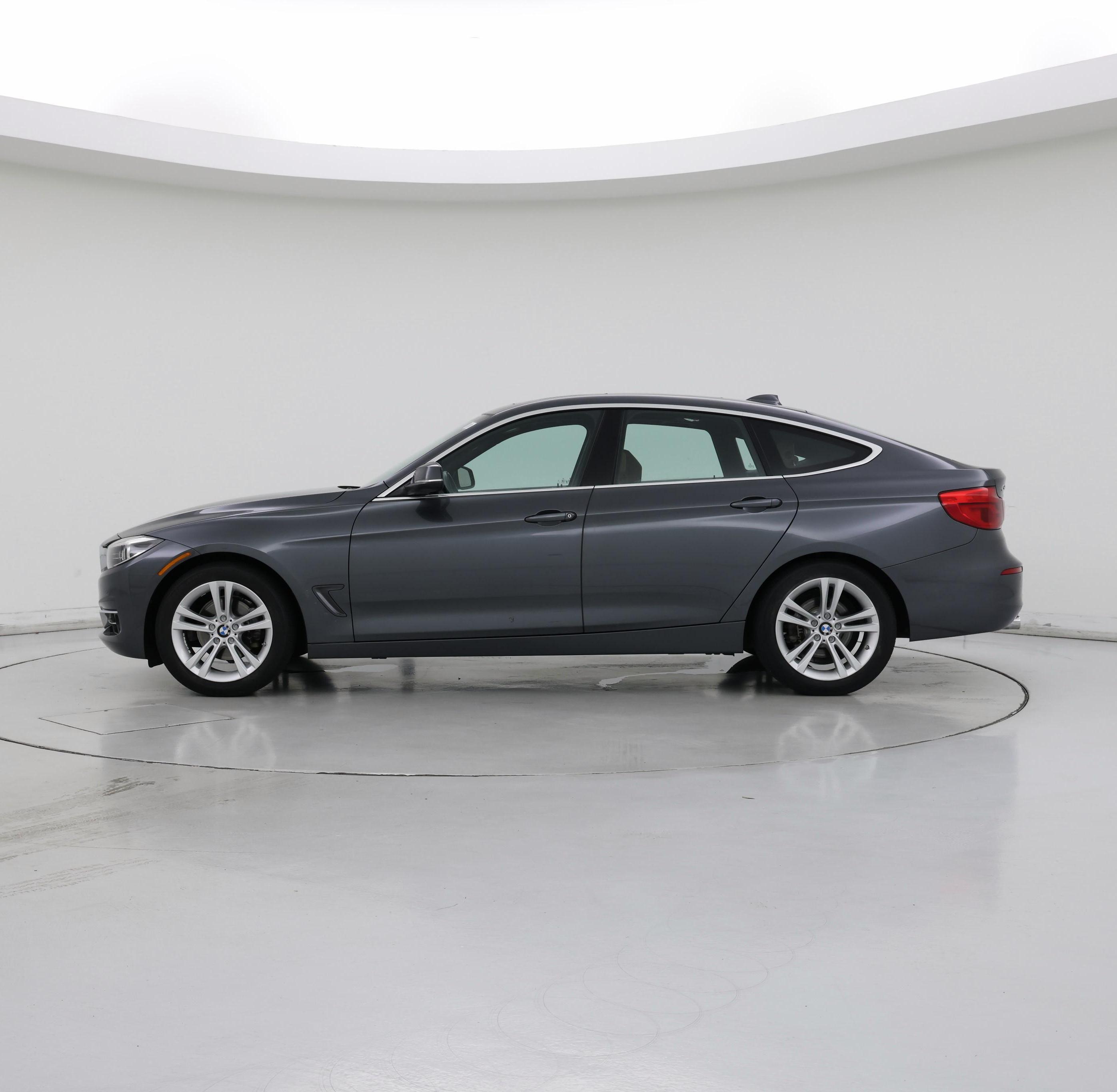 Thumbnail: 2018 BMW 3 Series - 3