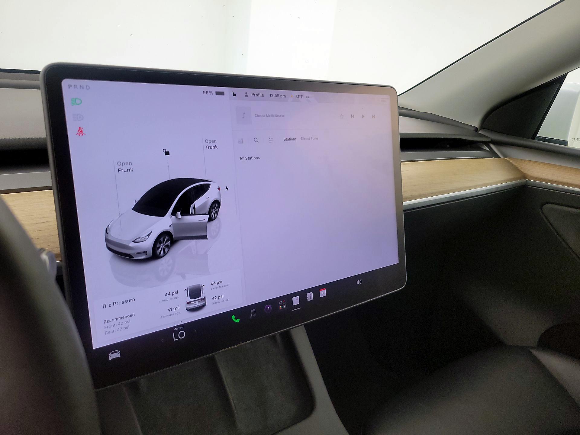 Thumbnail: 2024 Tesla Model Y - 15