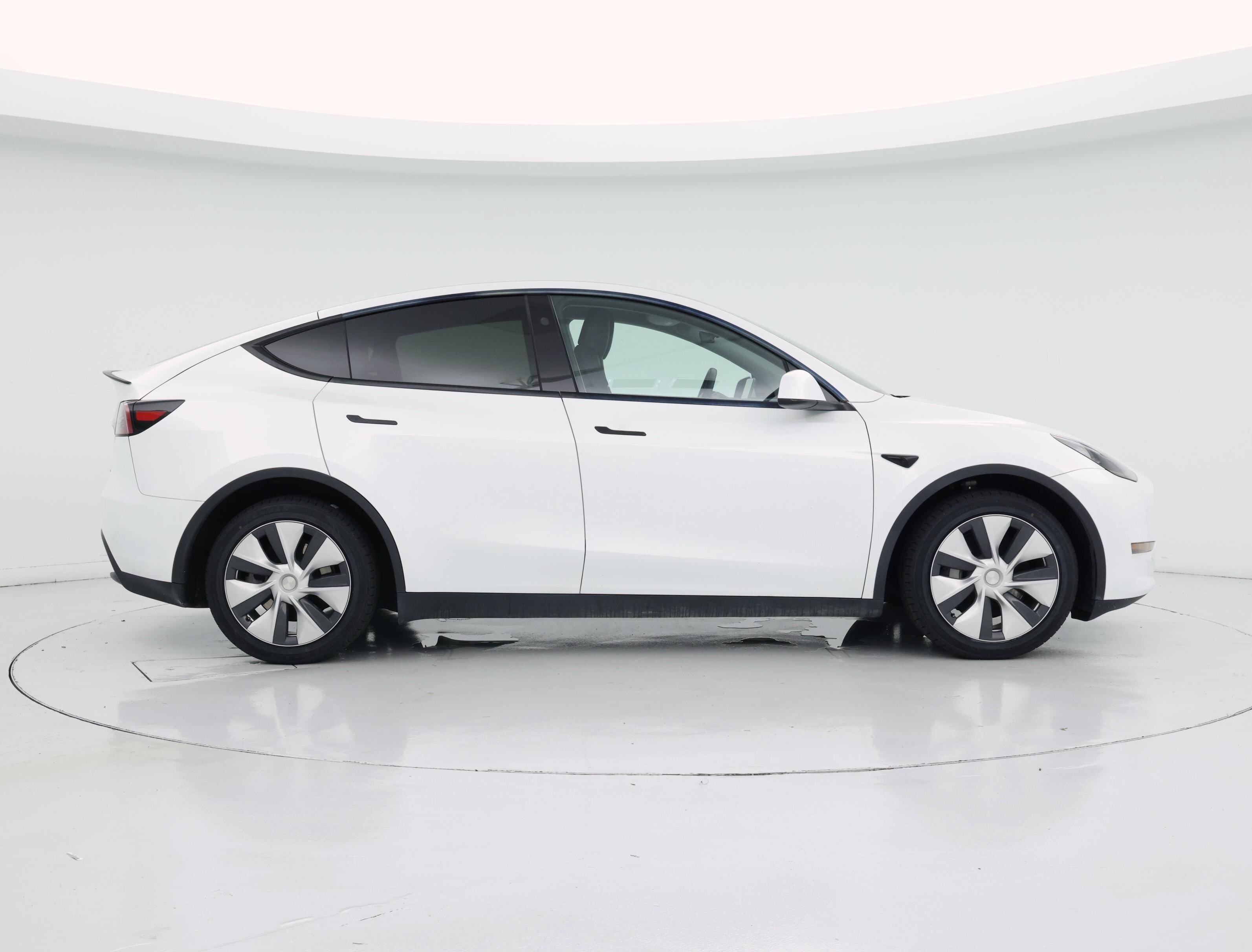 Thumbnail: 2024 Tesla Model Y - 7