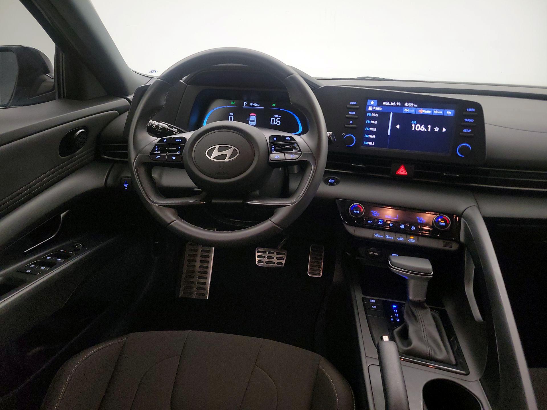 Thumbnail: 2025 Hyundai Elantra - 10