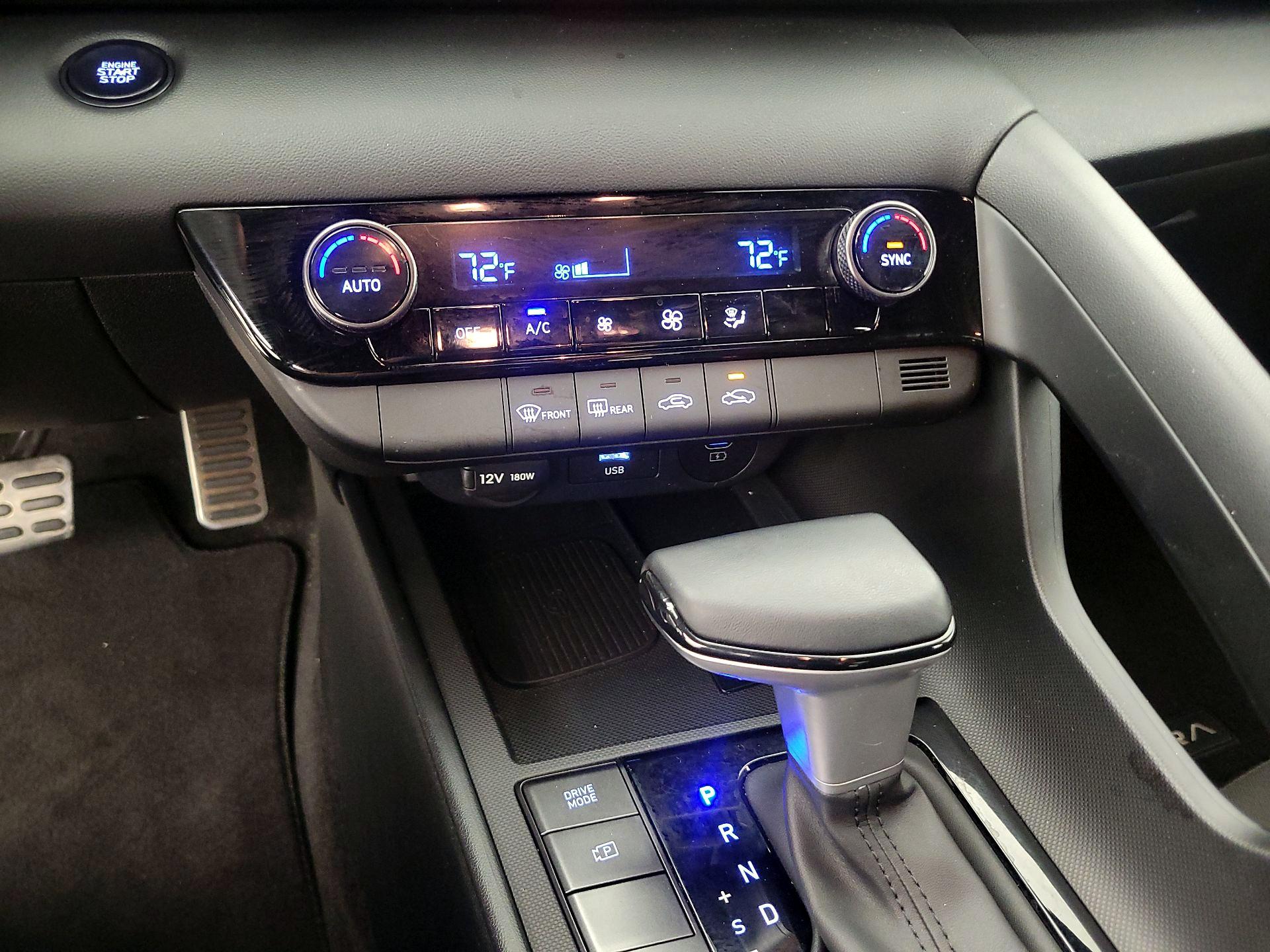 Thumbnail: 2025 Hyundai Elantra - 16