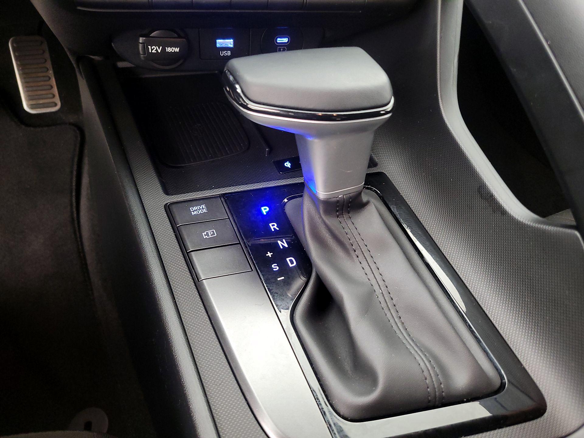 Thumbnail: 2025 Hyundai Elantra - 17