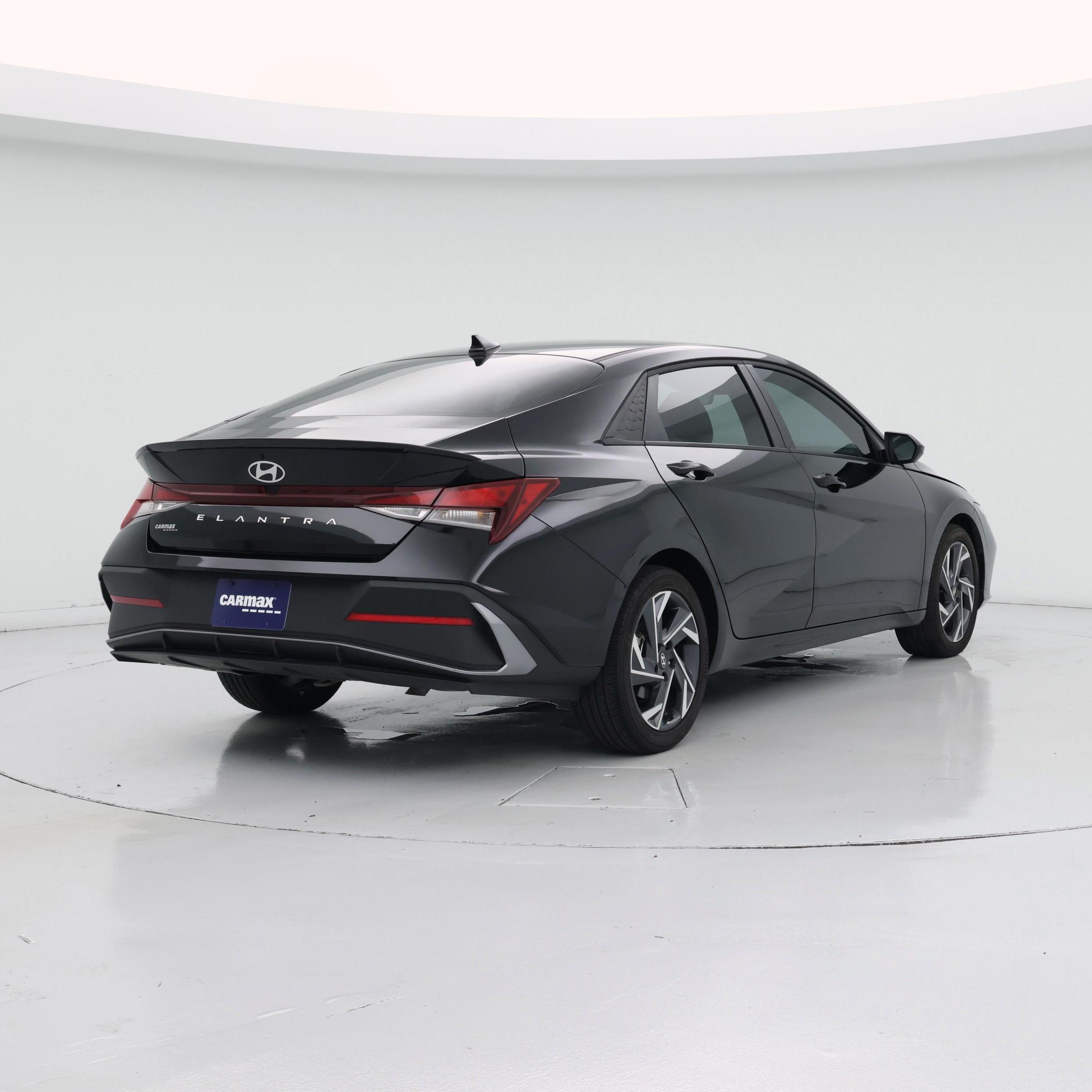 Thumbnail: 2025 Hyundai Elantra - 8