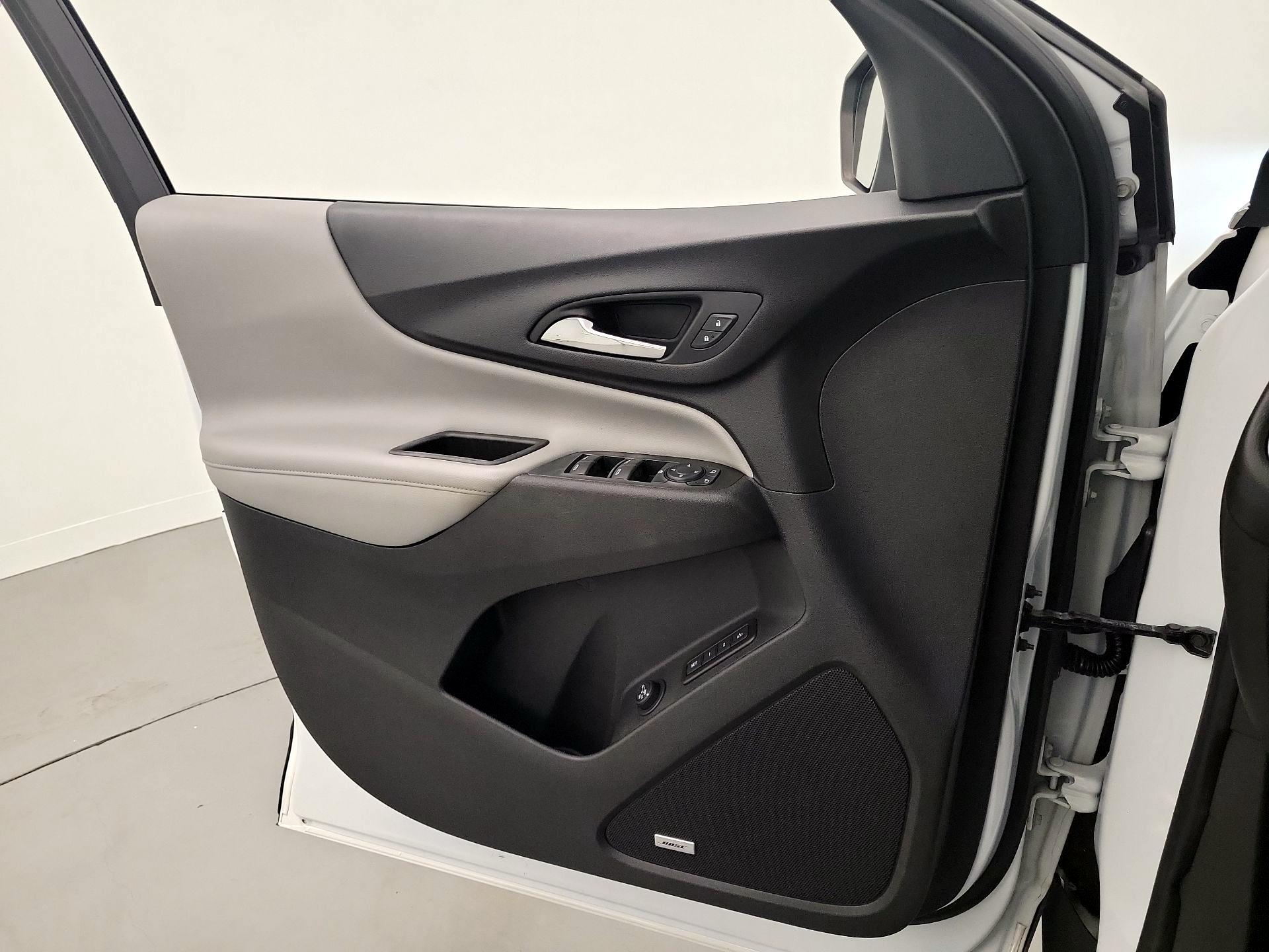 Thumbnail: 2020 Chevrolet Equinox - 12