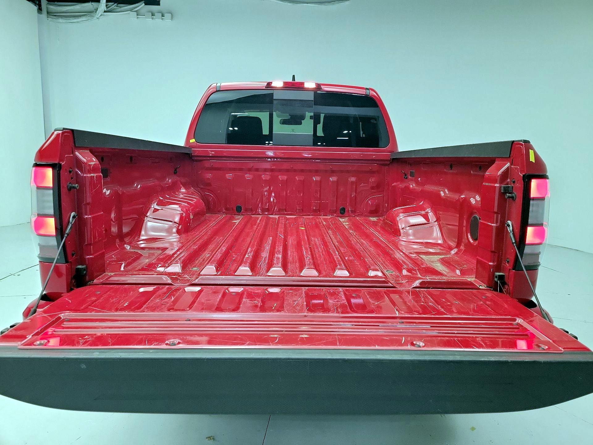 Thumbnail: 2025 Nissan Frontier - 20