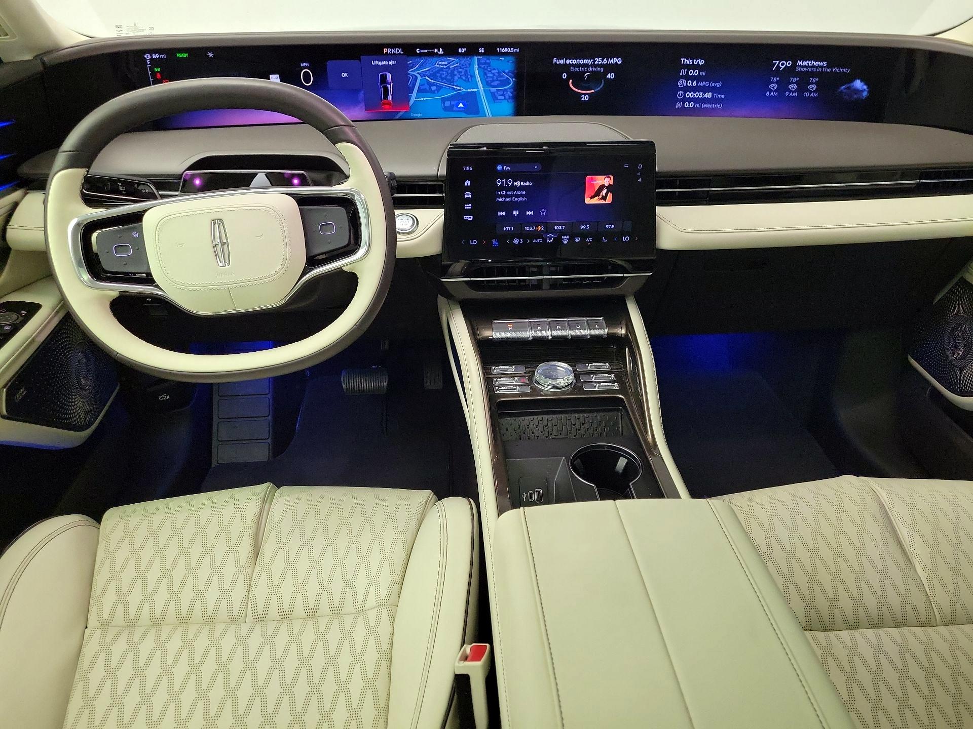 Thumbnail: 2025 Lincoln Nautilus - 9