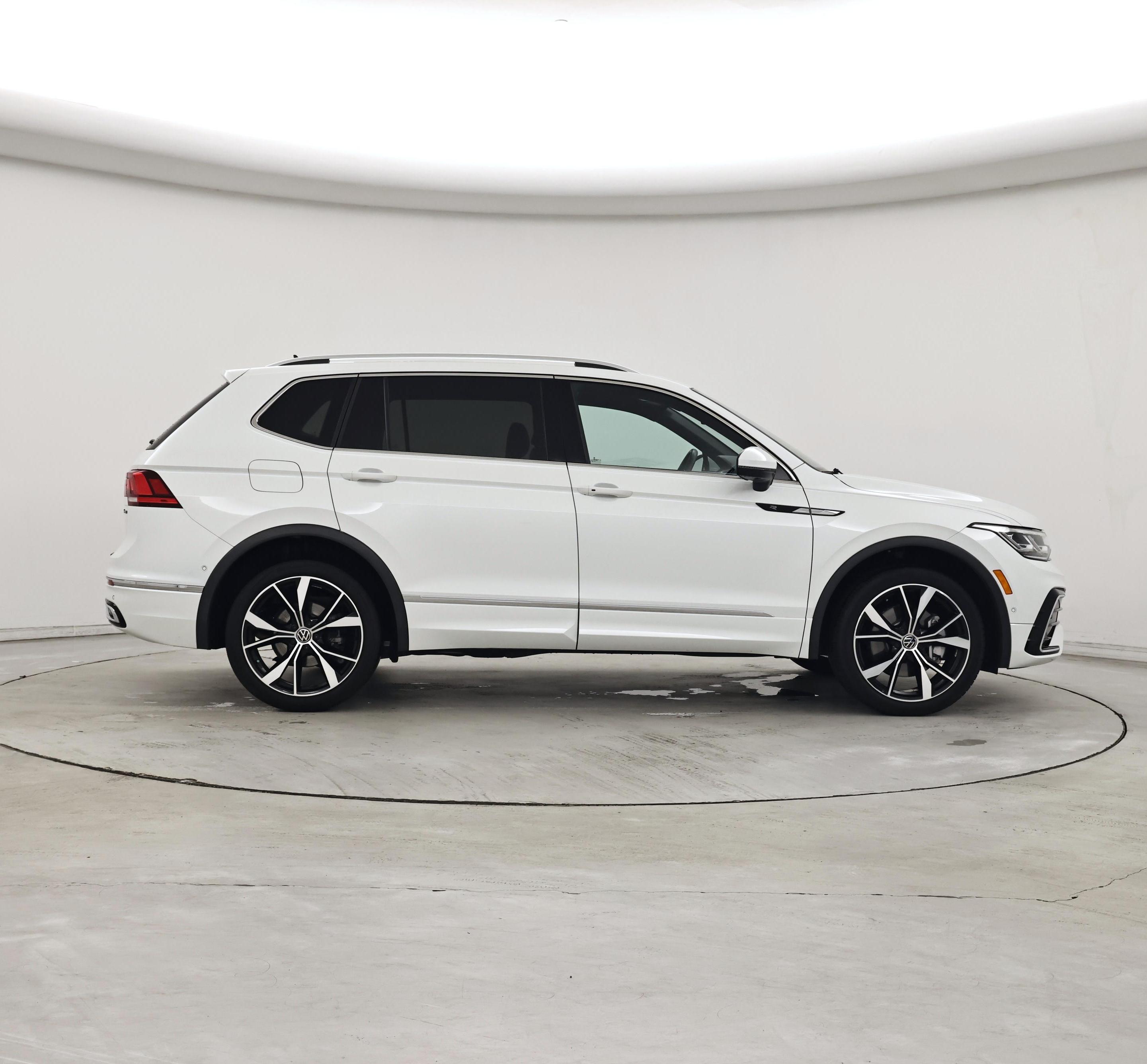 Thumbnail: 2024 Volkswagen Tiguan - 7