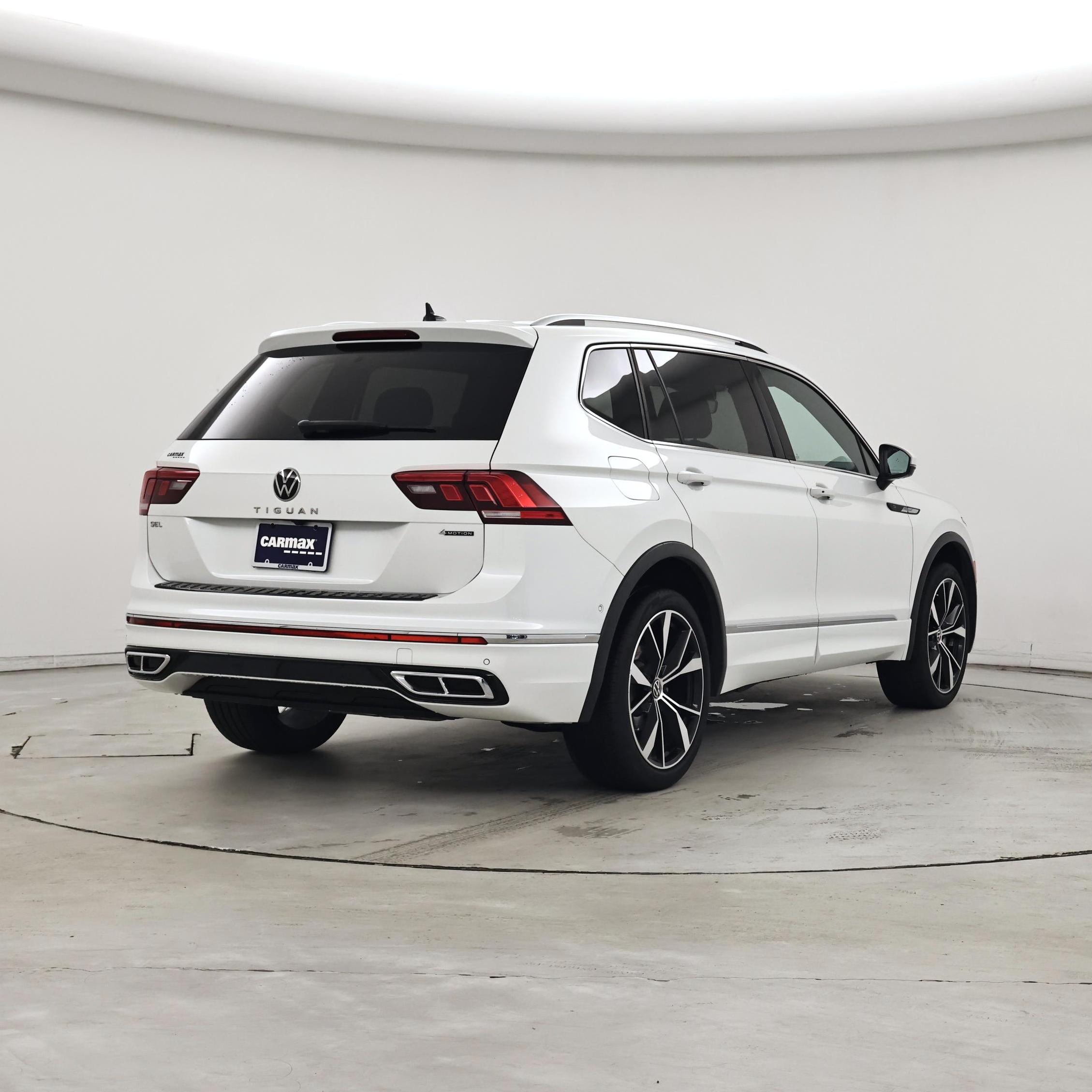 Thumbnail: 2024 Volkswagen Tiguan - 8