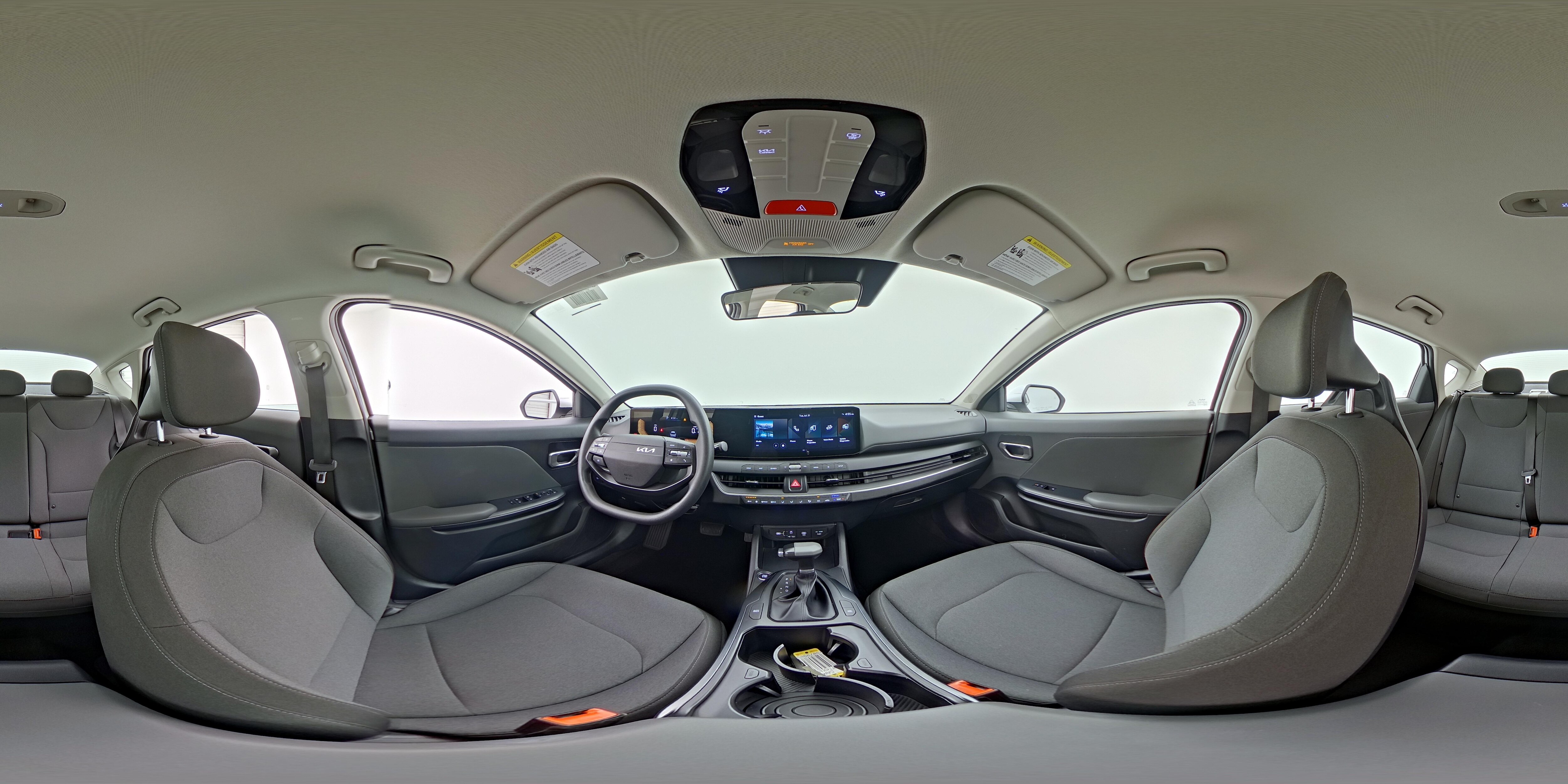 2025 Kia K4 LXS - Photo 24