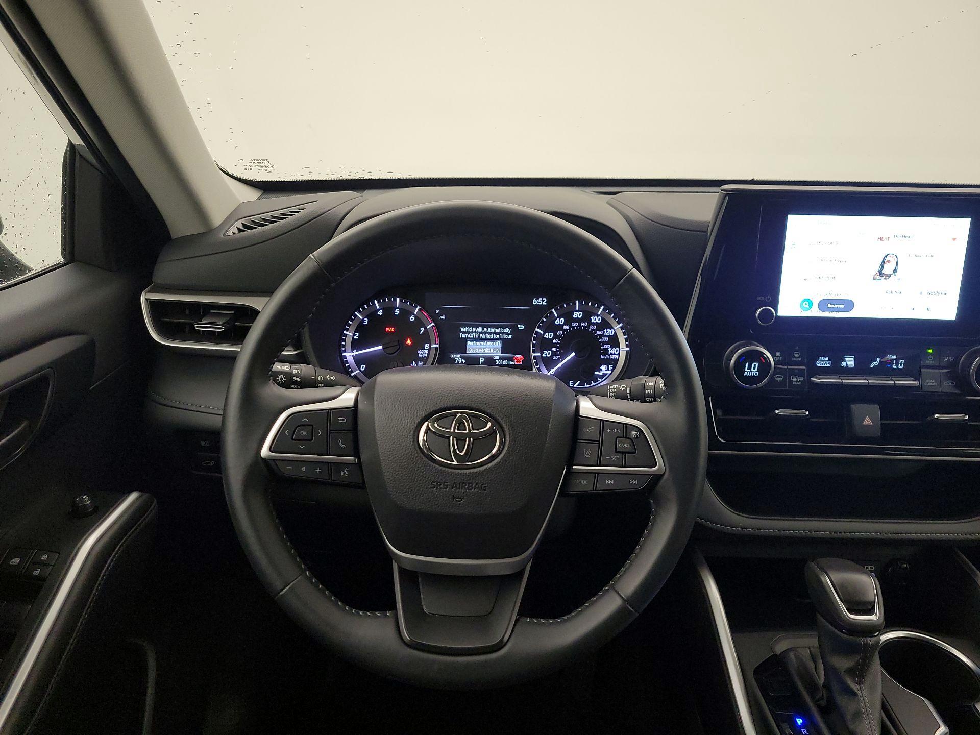 Thumbnail: 2025 Toyota Highlander - 10