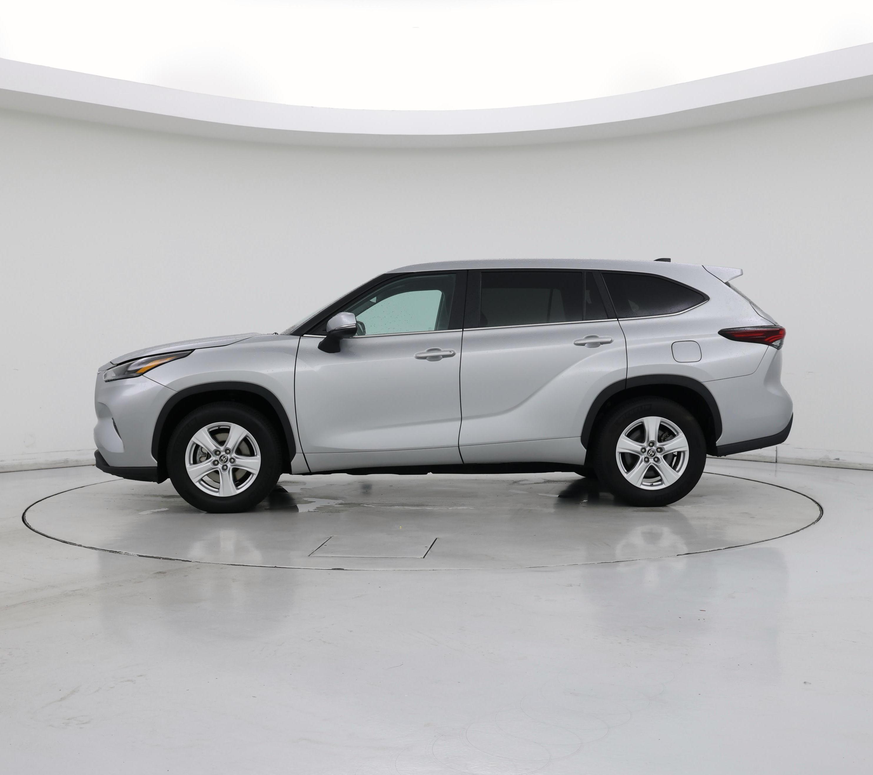 Thumbnail: 2025 Toyota Highlander - 3