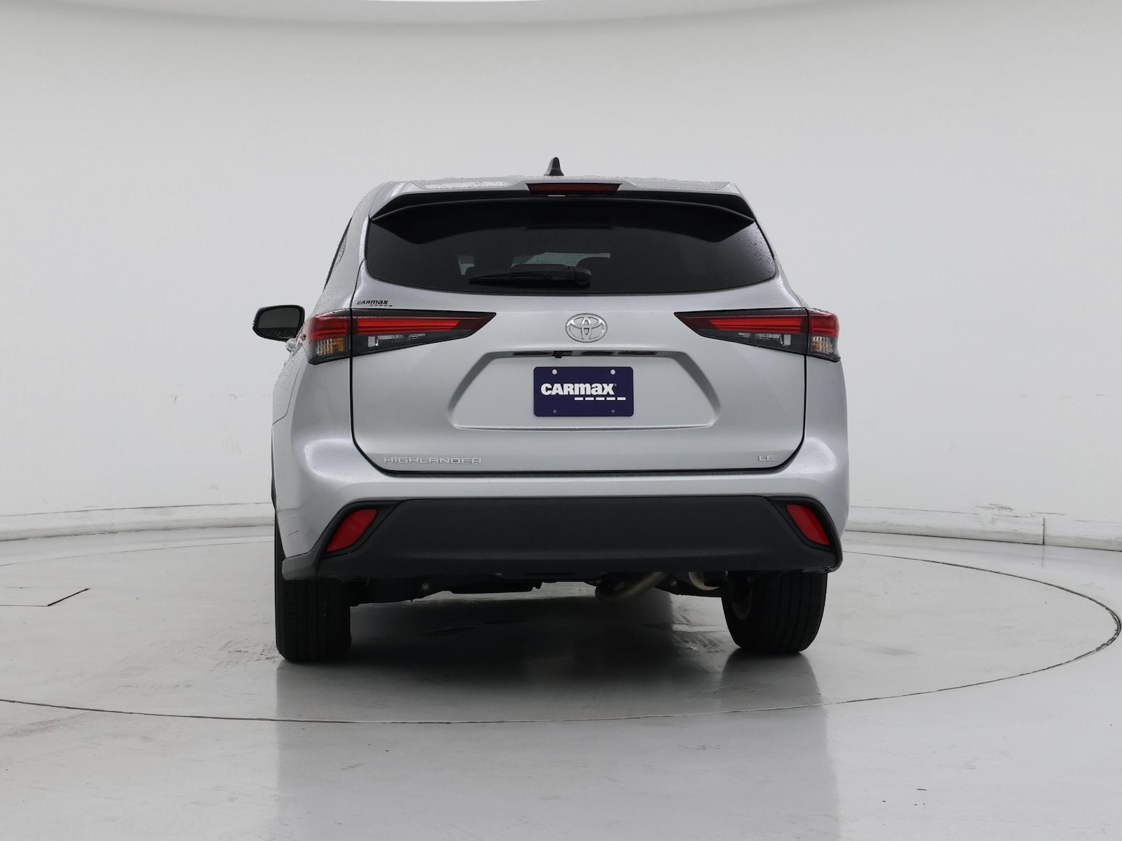2025 Toyota Highlander LE - Photo 7