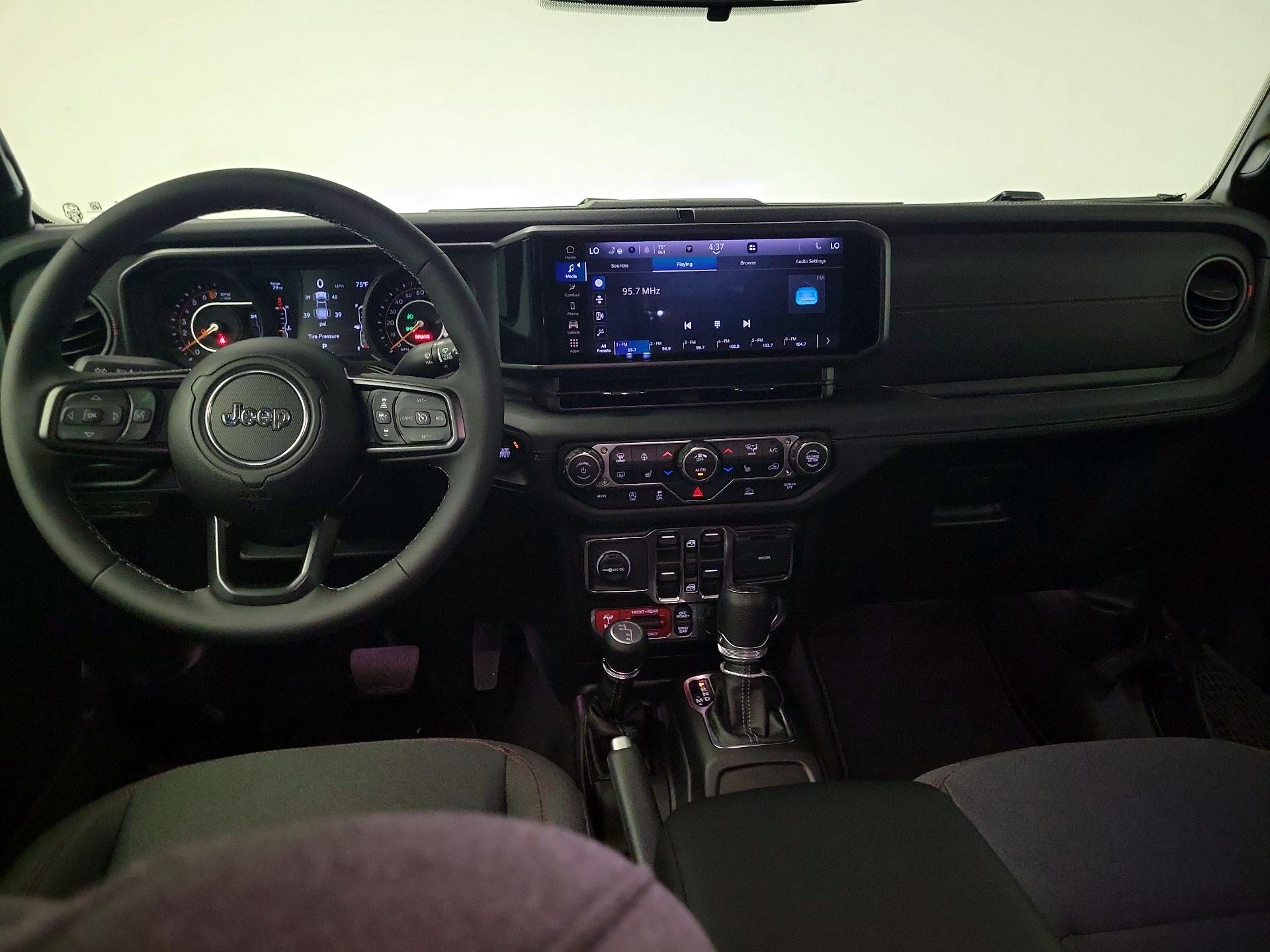 Thumbnail: 2026 Jeep Gladiator - 9