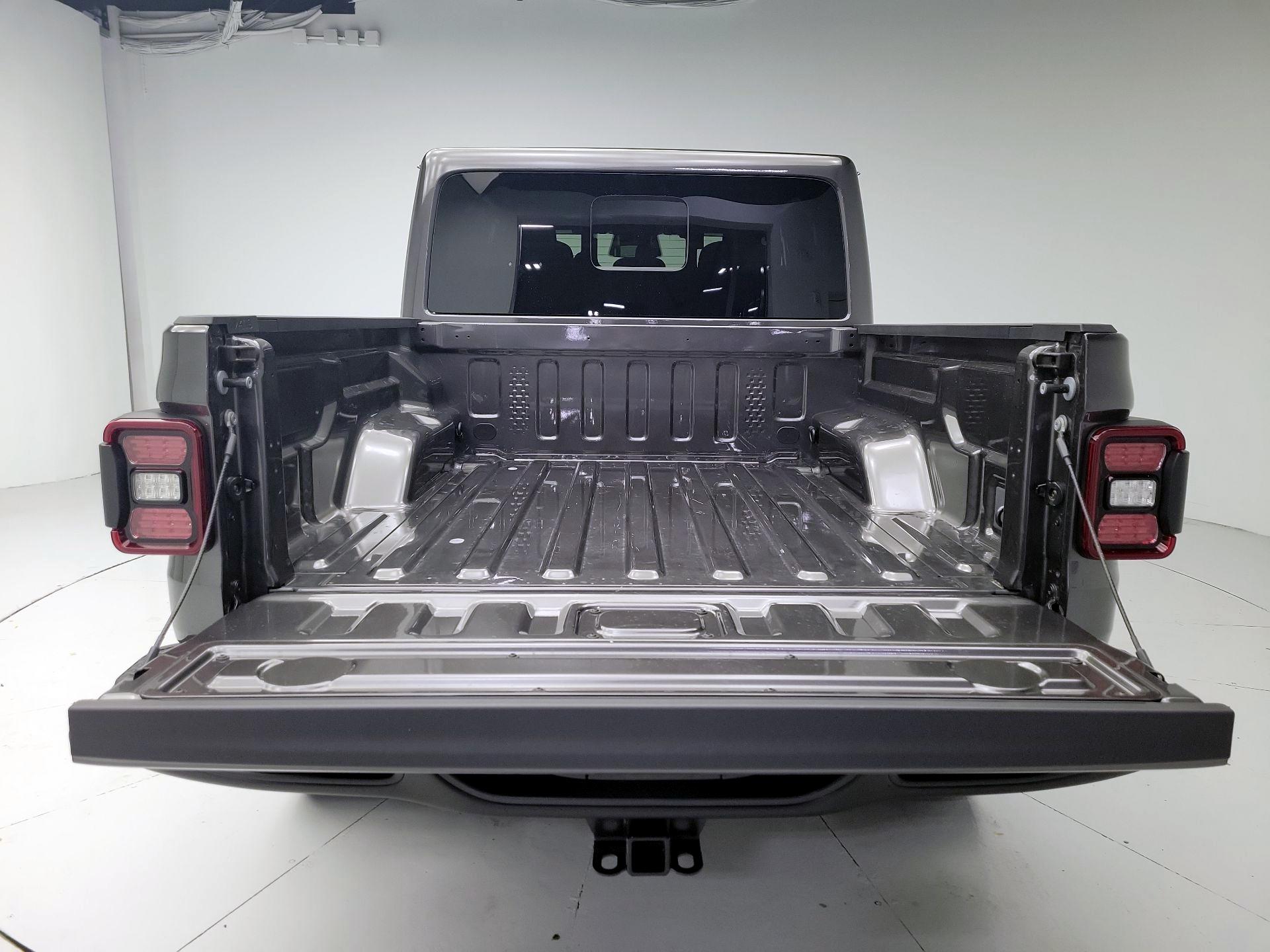 Thumbnail: 2026 Jeep Gladiator - 20